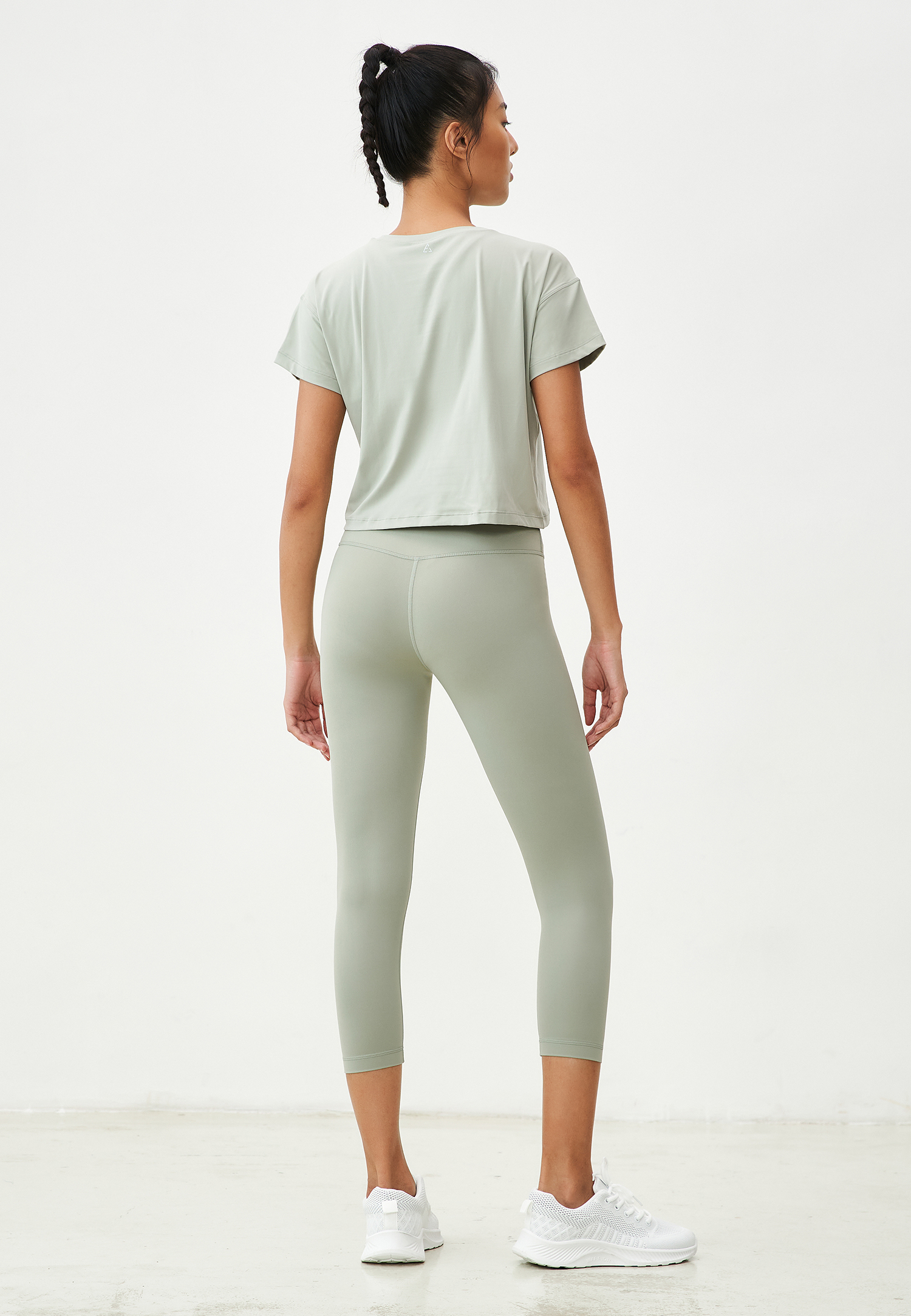 Swiftly Cropped Leggings