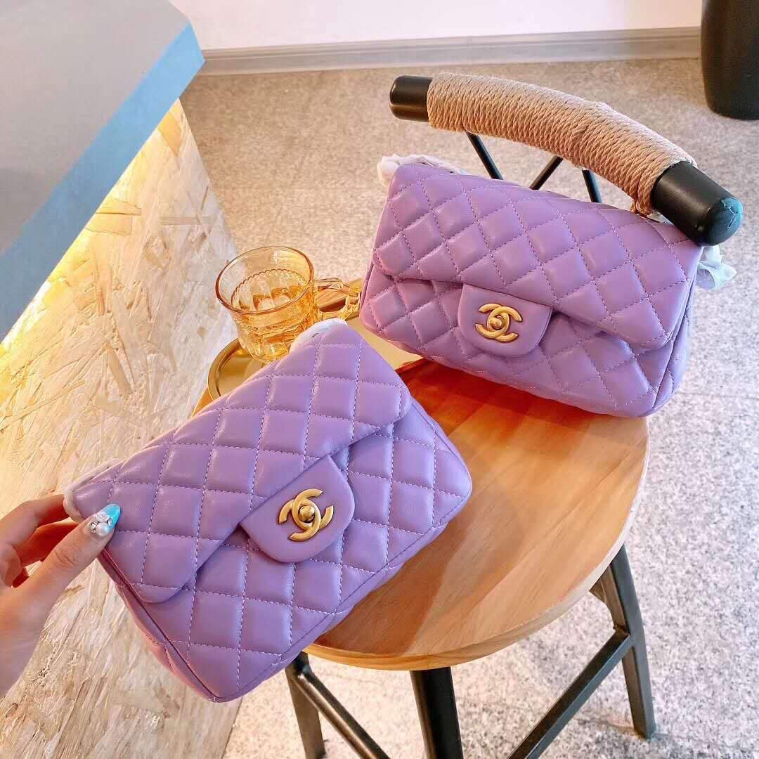 シャネル黒シープスキンメタルボールFlap Bagフラップ バッグ