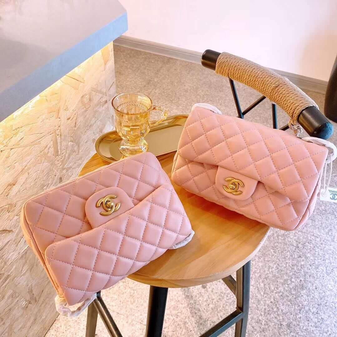 シャネル黒シープスキンメタルボールFlap Bagフラップ バッグ