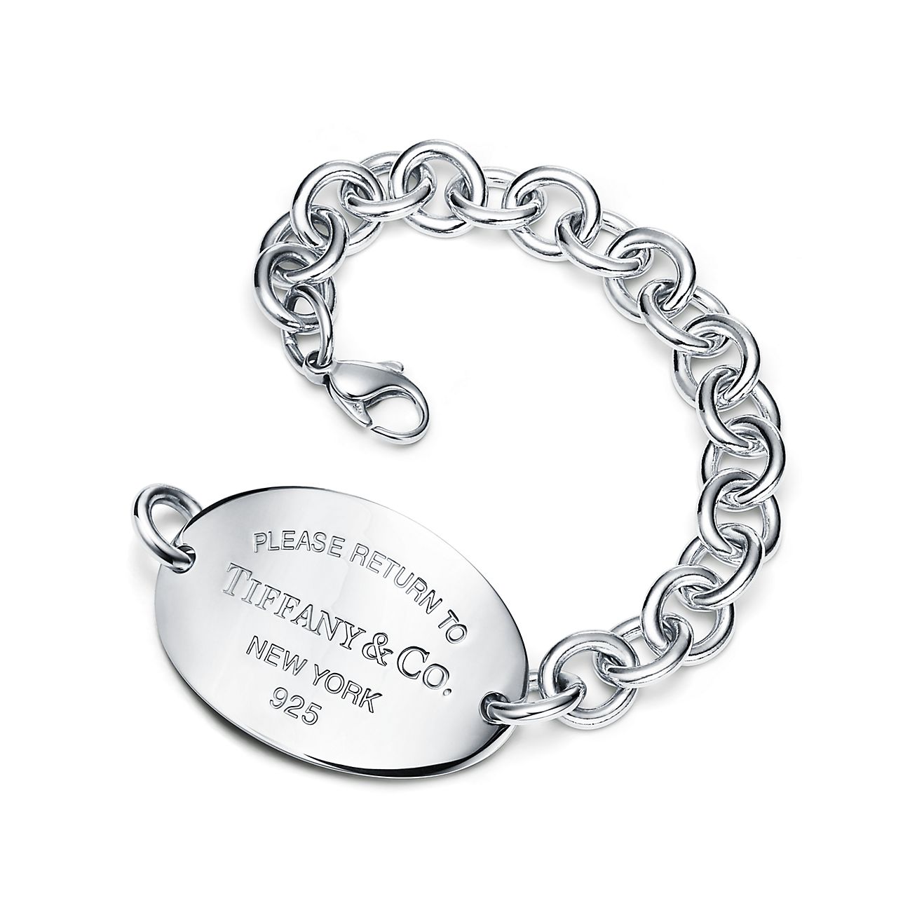 Return to Tiffany® ultra oval tag bracelet in sterling silver, medium. - Alternate shot 1