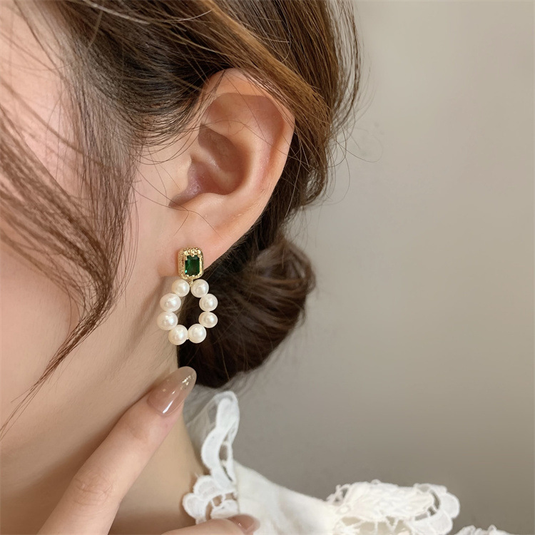 輕奢時尚感復古宮廷風祖母綠珍珠圓圈耳環