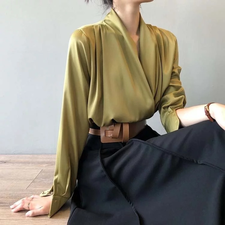 法式純色緞面V領襯衫-Intstyles