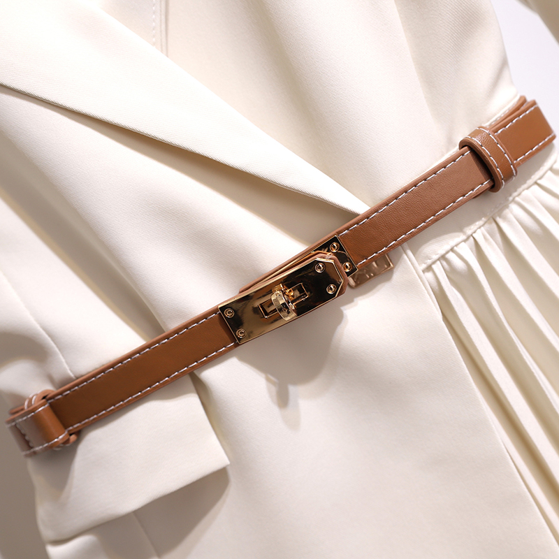 西裝外套高檔假兩件式百褶連衣裙（配腰帶）