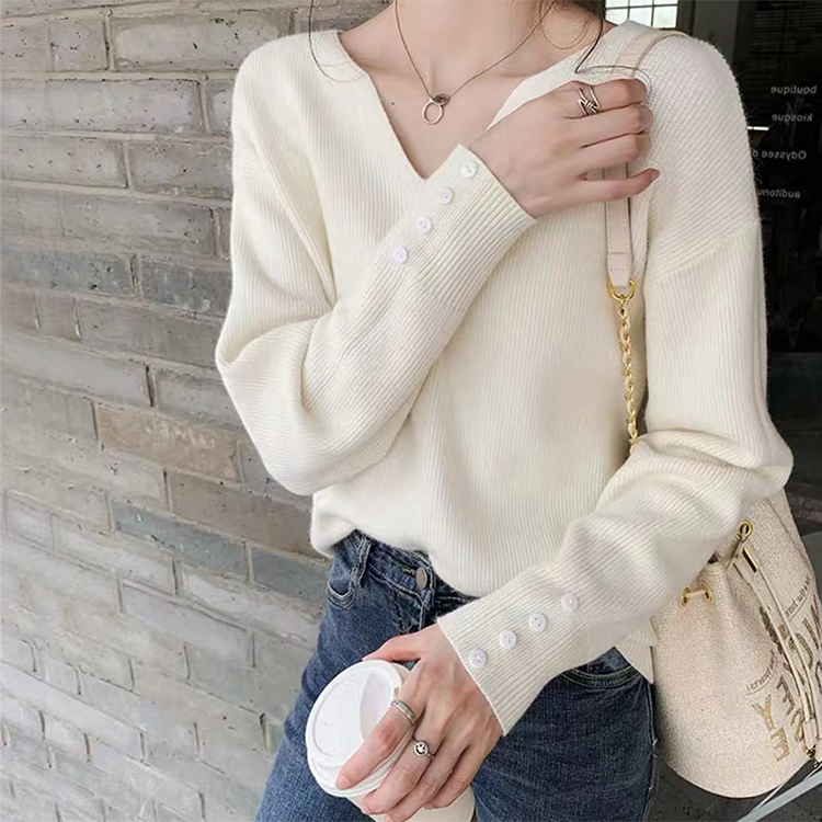 V領內搭洋氣寬鬆長袖針織衫