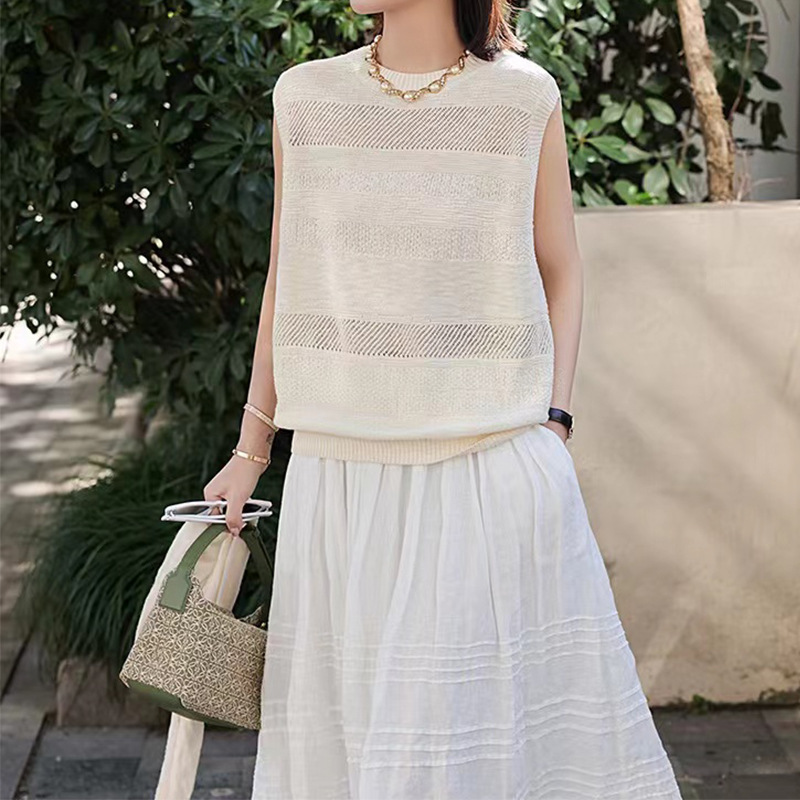 條紋提花肌理鏤空寬鬆圓領針織打底背心