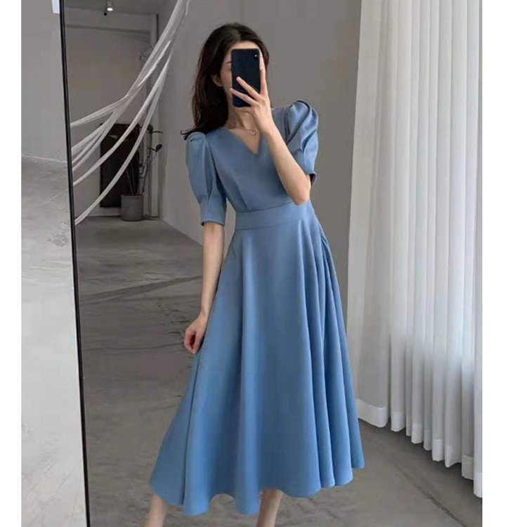 夏季藍色仿醋酸V領泡泡袖連衣裙