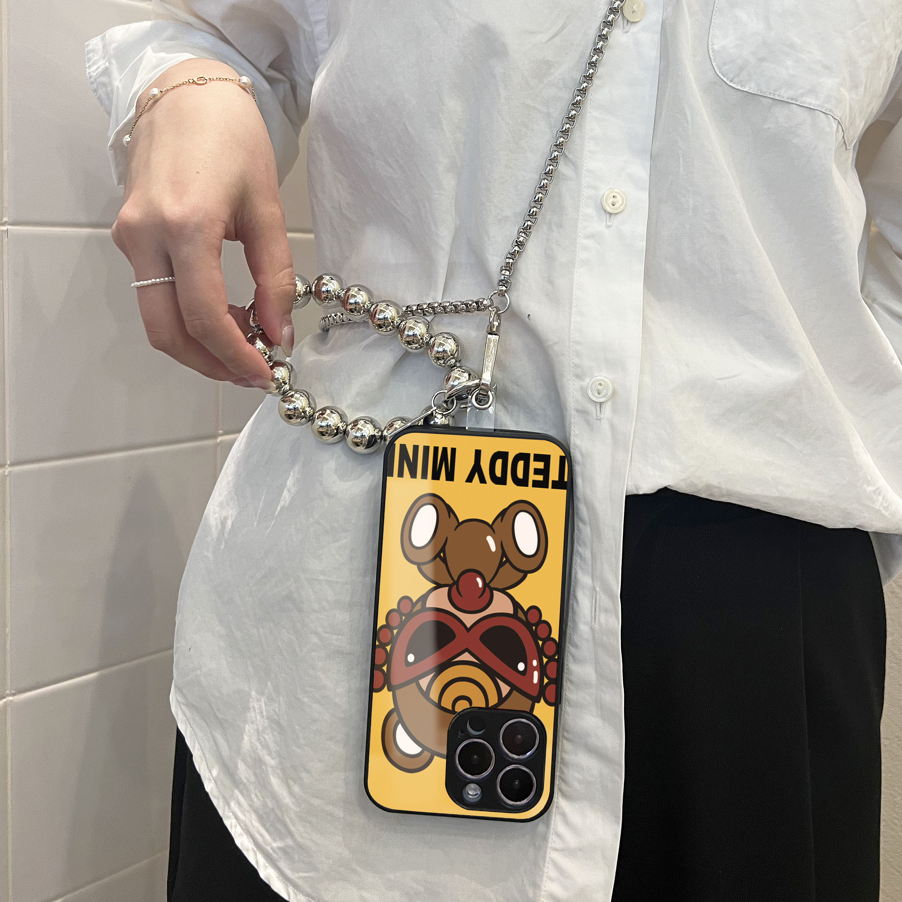 Hysteriamini チェーンショルダー付きiPhoneケース 826-1-6