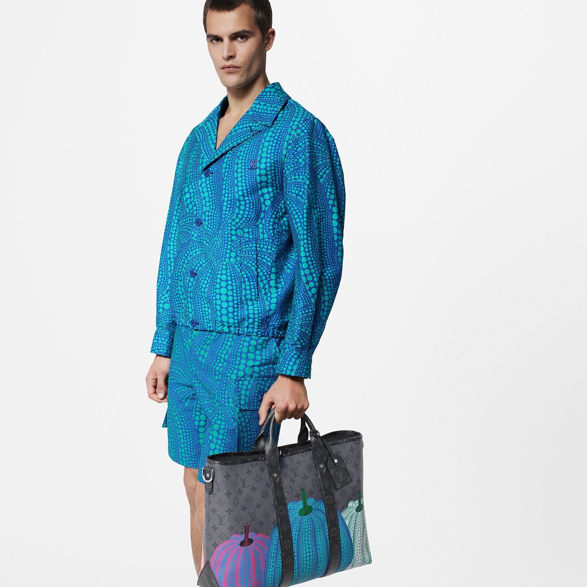 2023年春夏の新作LV × YK ウィークエンドトート 