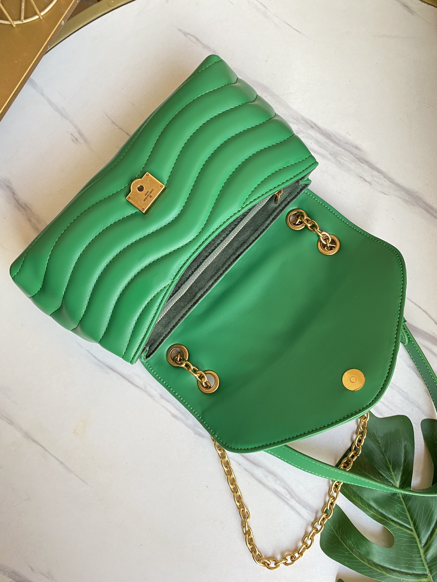 ☆Louis Vuitton☆ニューウェーブ チェーンバッグMM