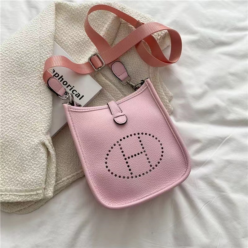 【大人気で入手困難】HERMES　☆EVELYNE 16★エヴリンTPM☆