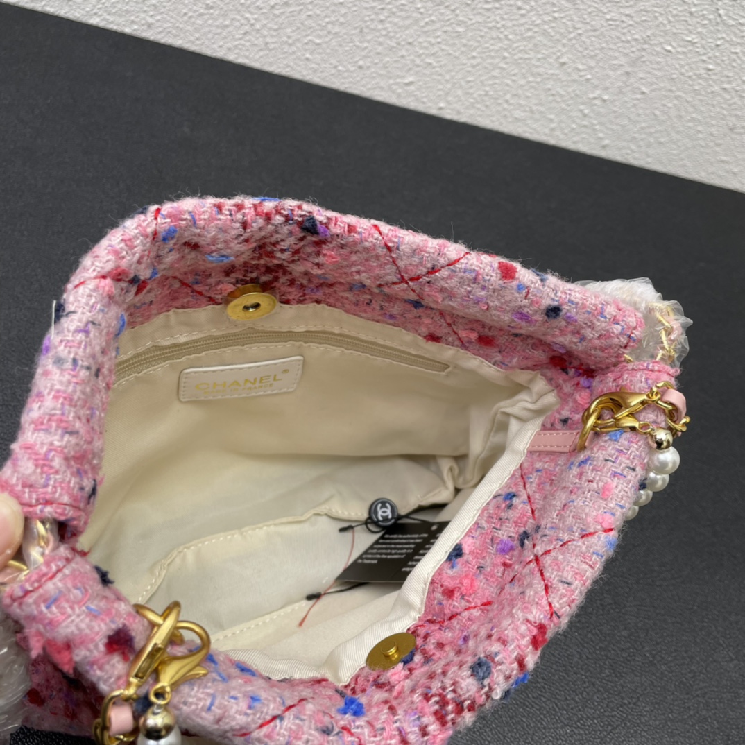 シャネルディアレザーメッセンジャーバッグ8002