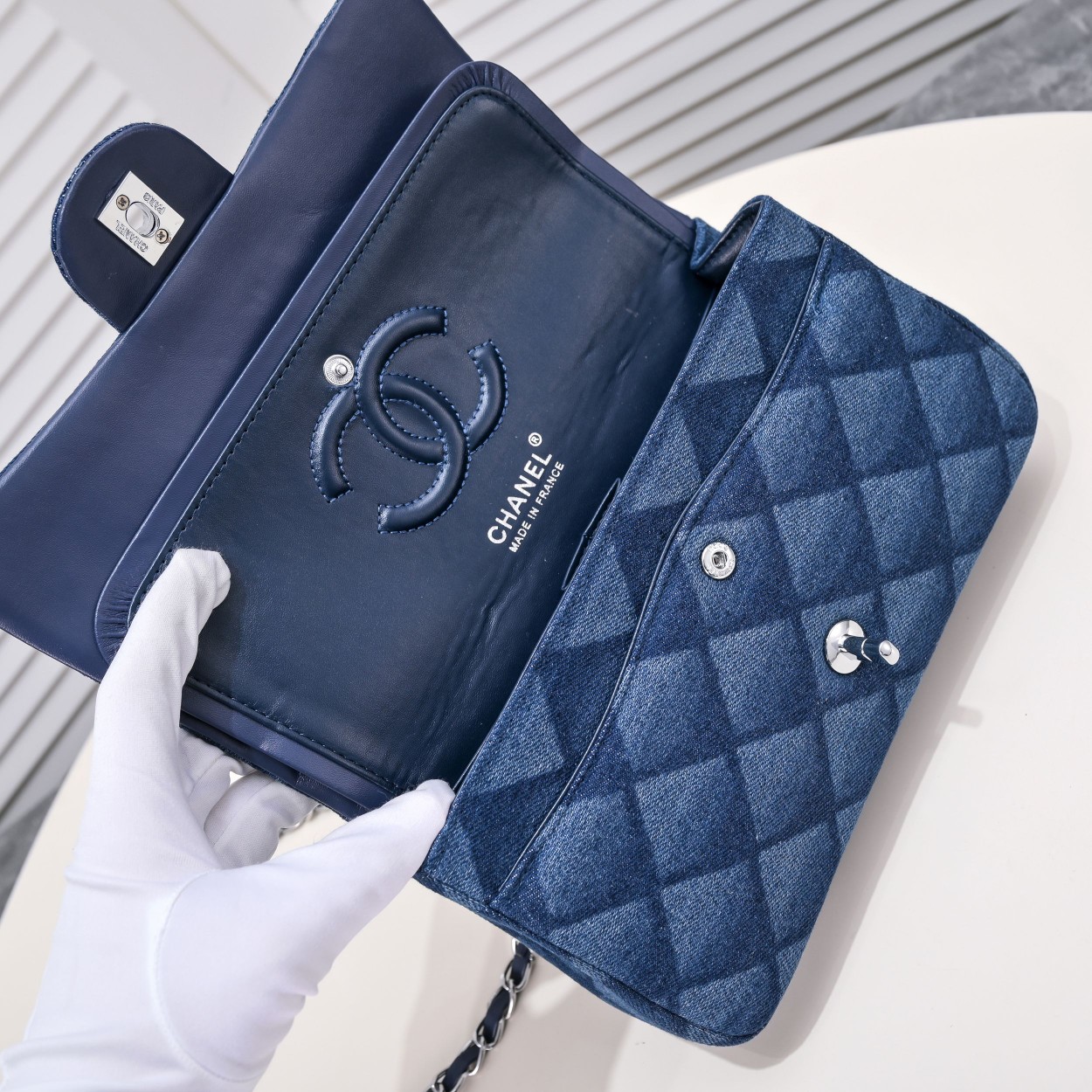 CHANEL ロンバス デニムプリント キャンバス チェーンベルト ショルダークロスボディバッグ