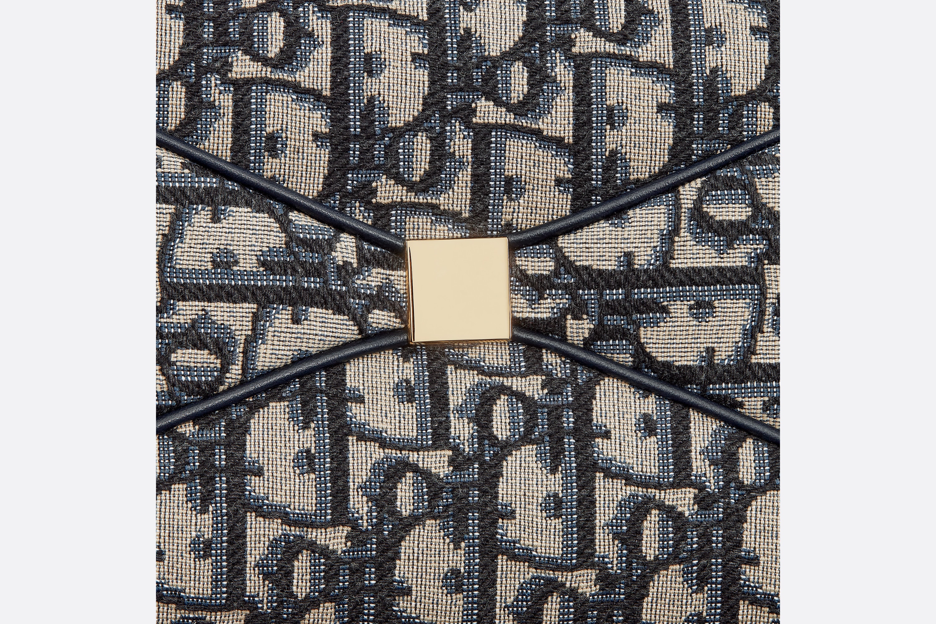 2023年の最新スタイル，人気商品大推薦！——DIOR KEY ミディアムバッグ。夏のマストアイテム☆お早めに！