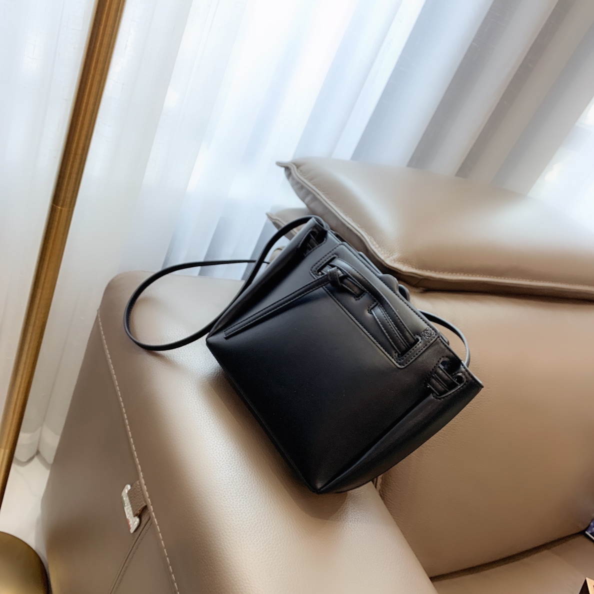 Loewe 2023年新作トートバッグ