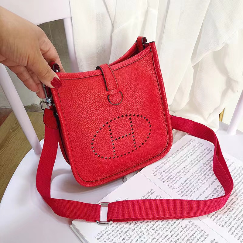 【大人気で入手困難】HERMES　☆EVELYNE 16★エヴリンTPM☆