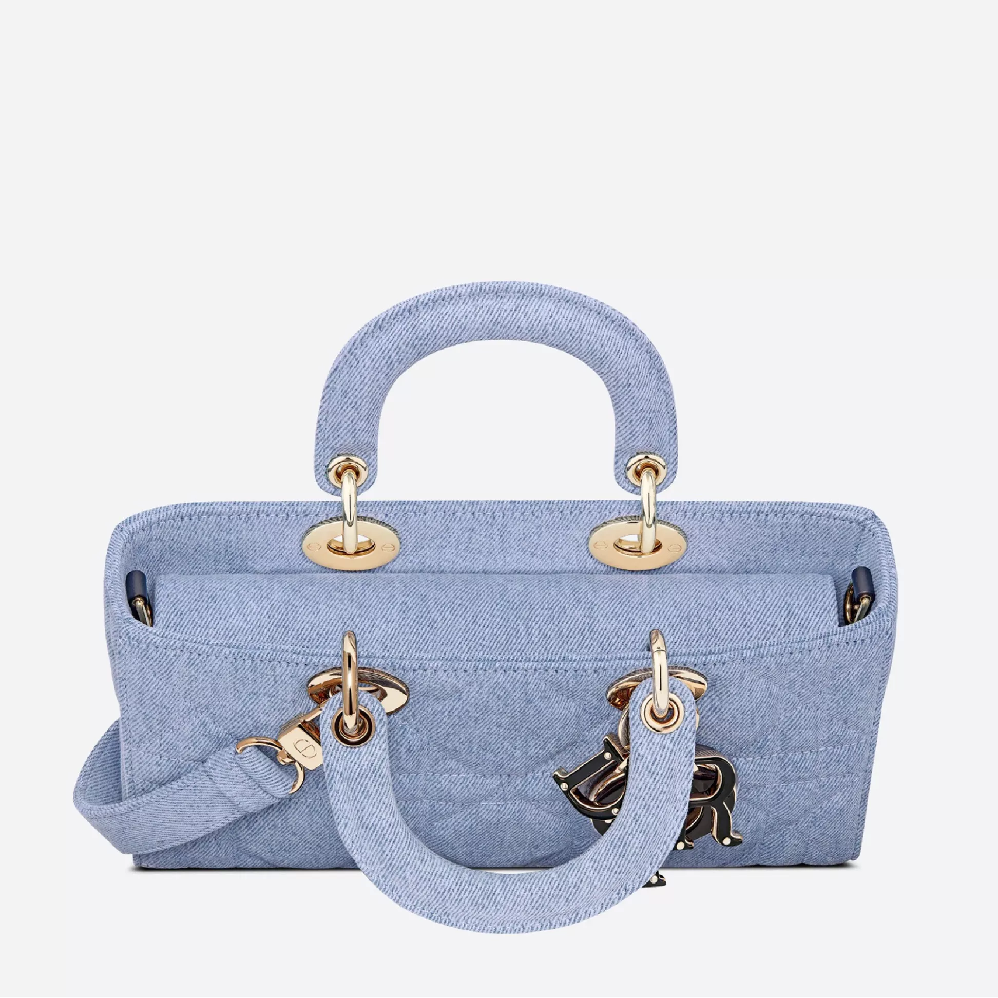 【DIOR】 LADY D-JOY 雑誌掲載！泉里香さん愛用の夏感あふれる新作バッグが登場！