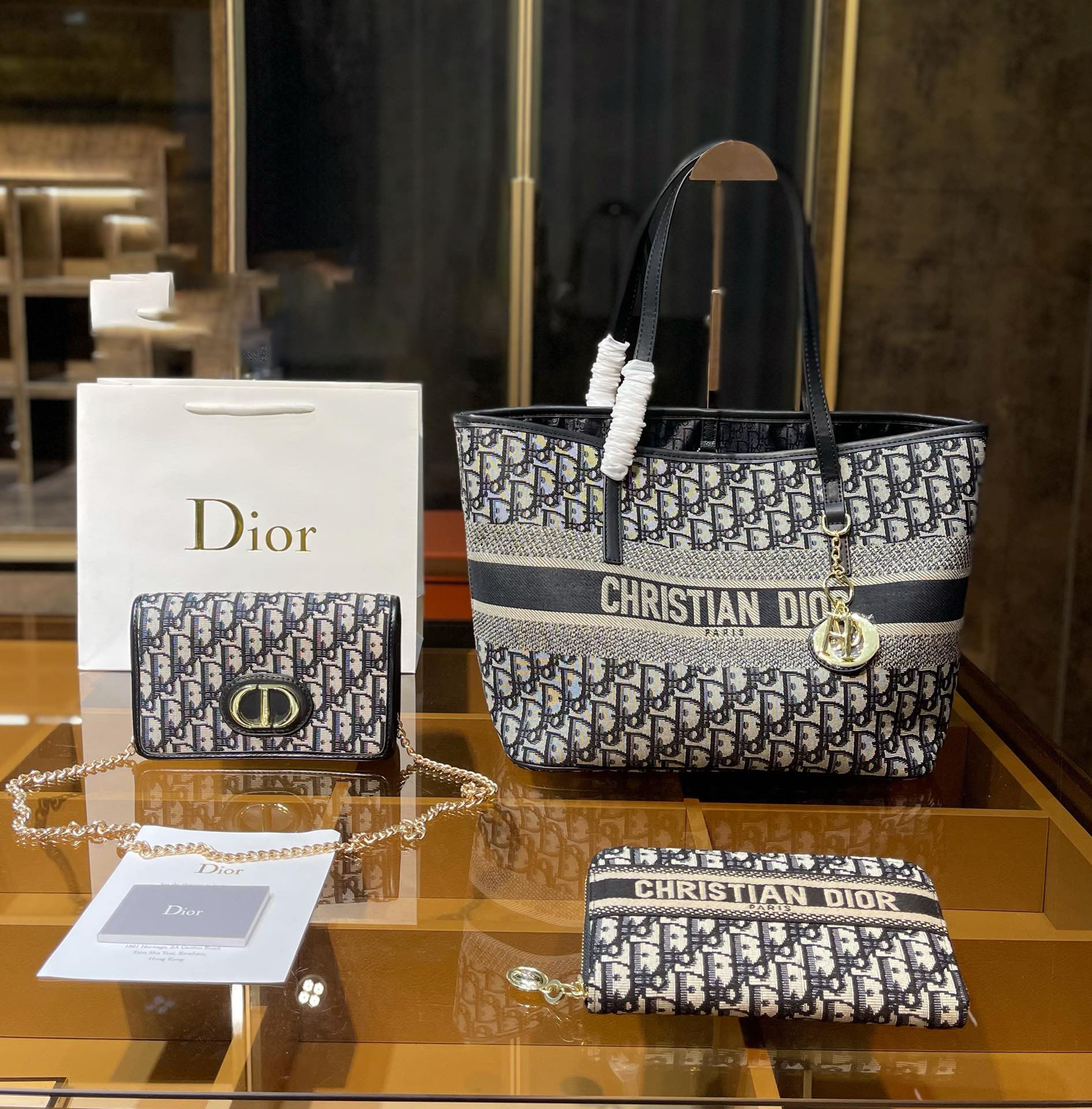 ♪直営店・公式Online♪Dior 30 MONTAIGNE NANO POUCH DHL配送3