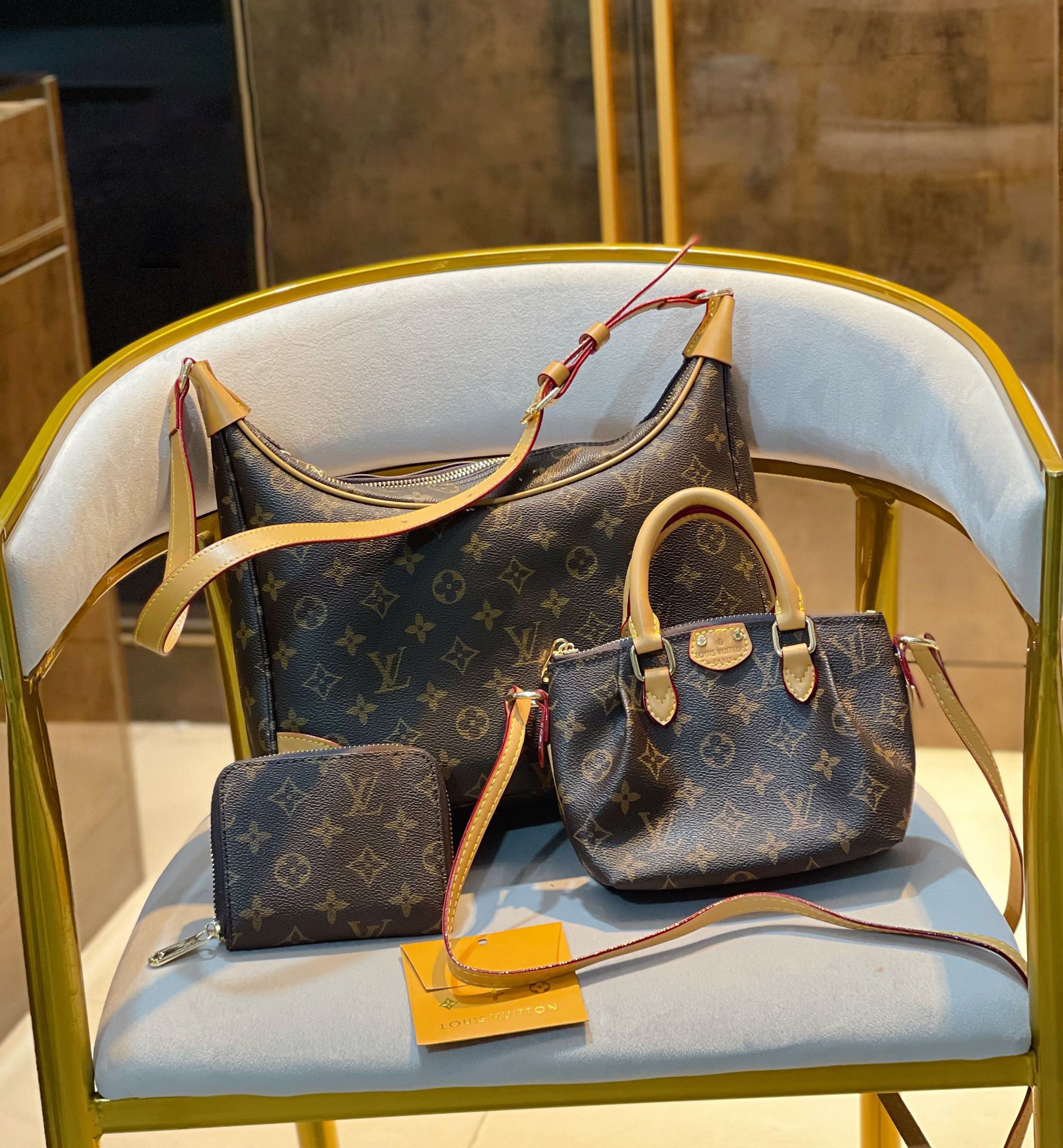 【LOUIS VUITTON】【大人気定番商品♪】LOUISVUITTON 古い花3点セット お得