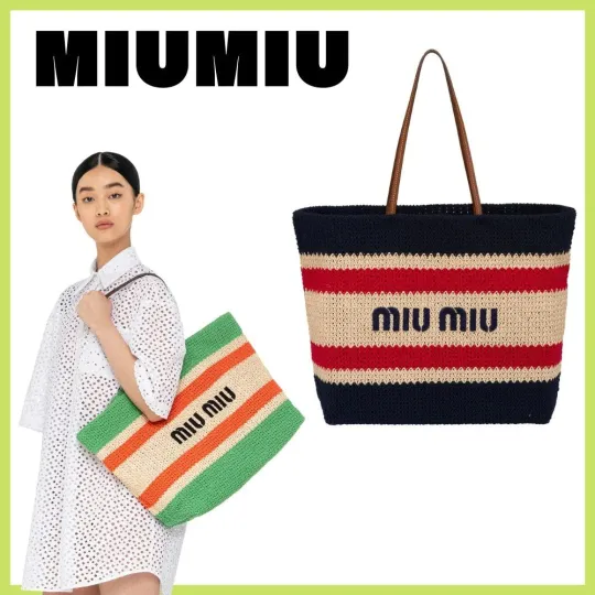 ✨✨絶好の機会をお見逃しなく！【Miu Miu】雑誌掲載！2023新作！���中条あやみさん愛用の Raffiaトートバッグ