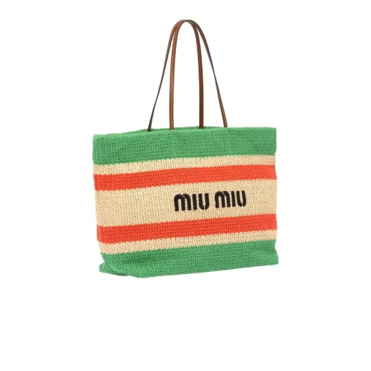 ✨✨絶好の機会をお見逃しなく！【Miu Miu】雑誌掲載！2023新作！���中条あやみさん愛用の Raffiaトートバッグ