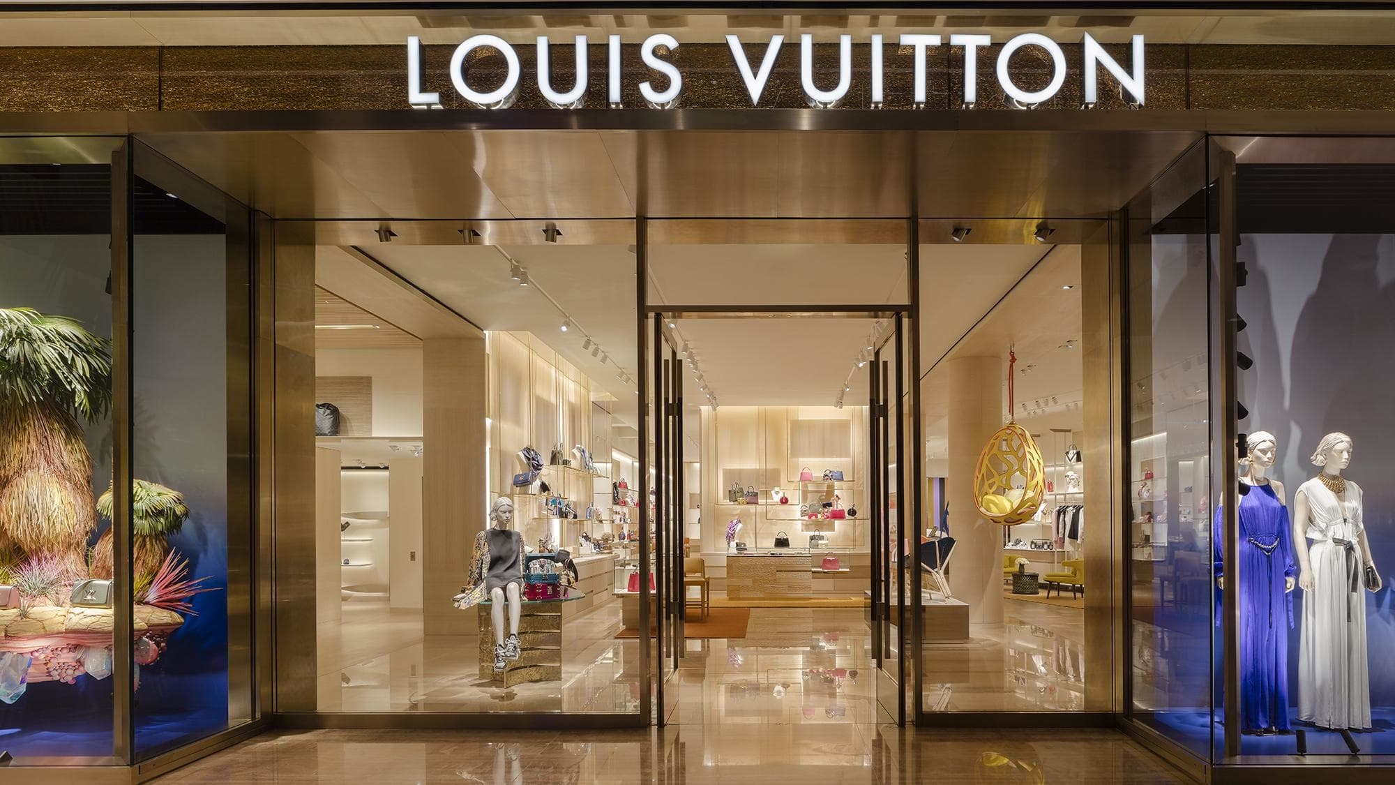Louis Vuitton 全球CEO Michael Burke 在洛杉矶谈：新零售，街头潮牌和加州的潜力