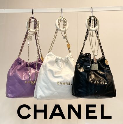 ホワイト(白)系 CHANEL x ハンドバッグ(レディース)|新作を海外通販【BUYMA】