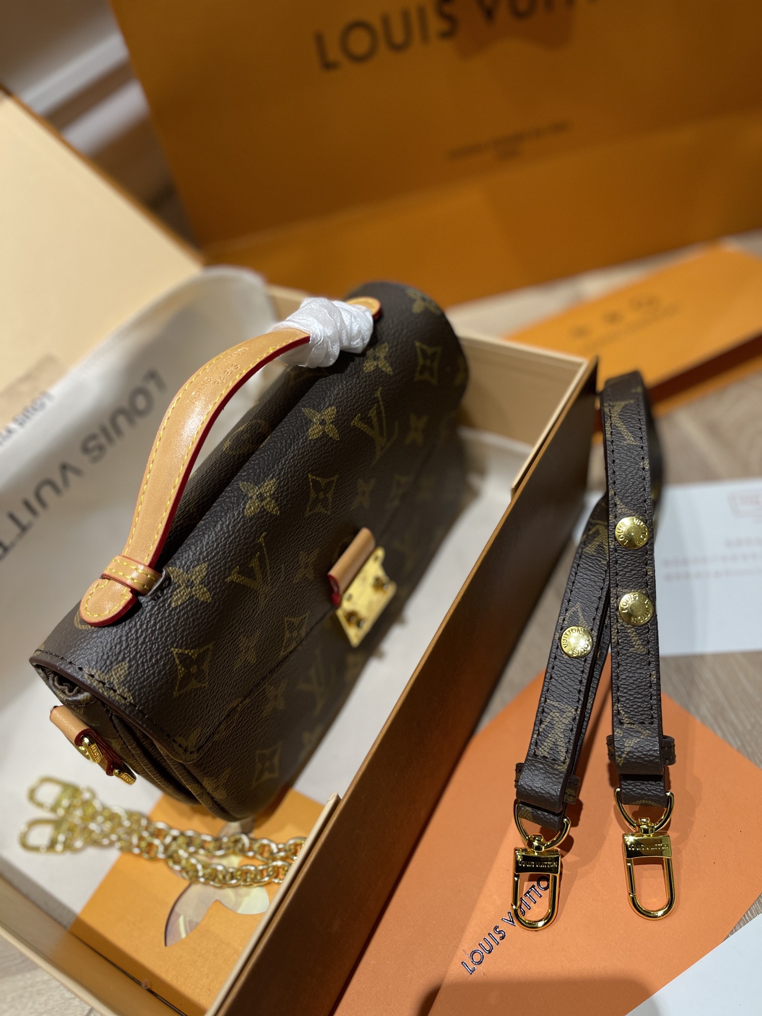 【直営店買付】Louis Vuitton ポシェットメティス　ＭＭ