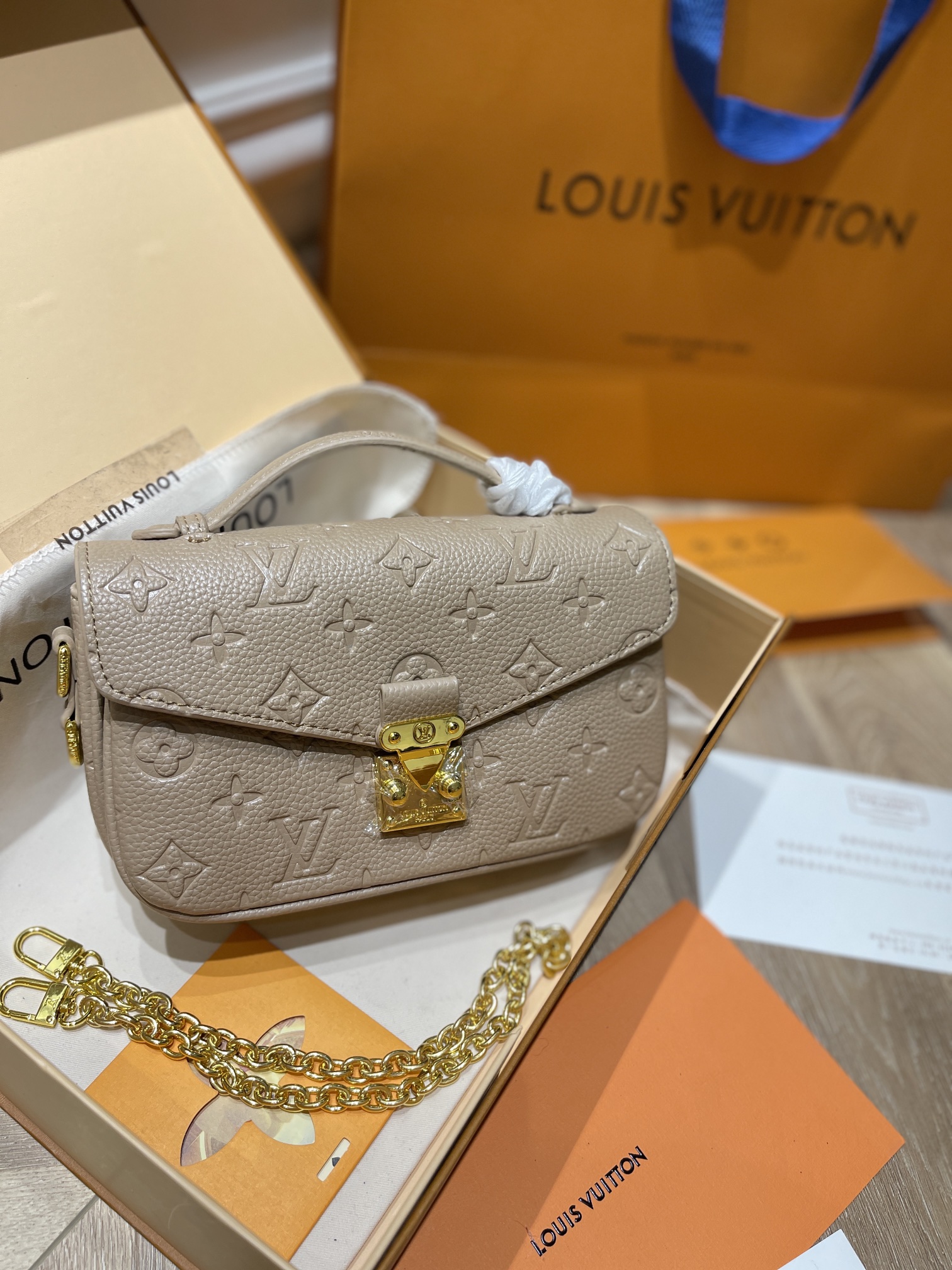 【直営店買付】Louis Vuitton ポシェットメティス　ＭＭ