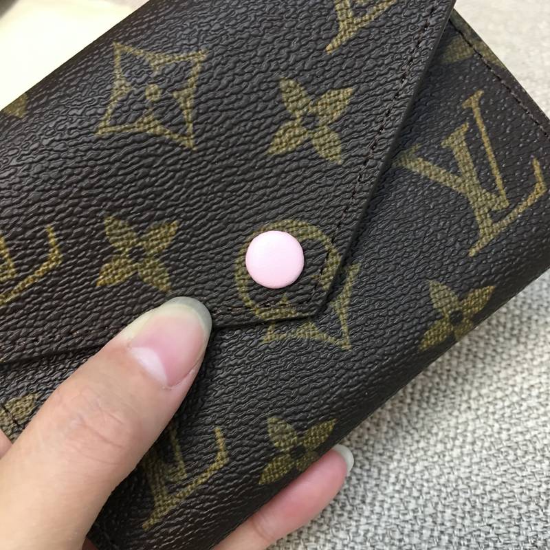 LV/路易威登高仿女士短款钱包豆豆钱包粉豆 粉色M62360-第4张图片