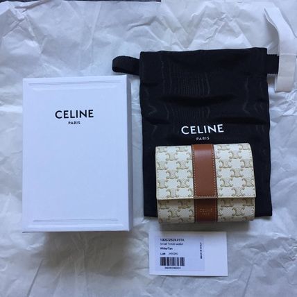 CELINE 折りたたみ財布 CELINE スモールトリフォールドウォレット トリオンフキャンバス(2)