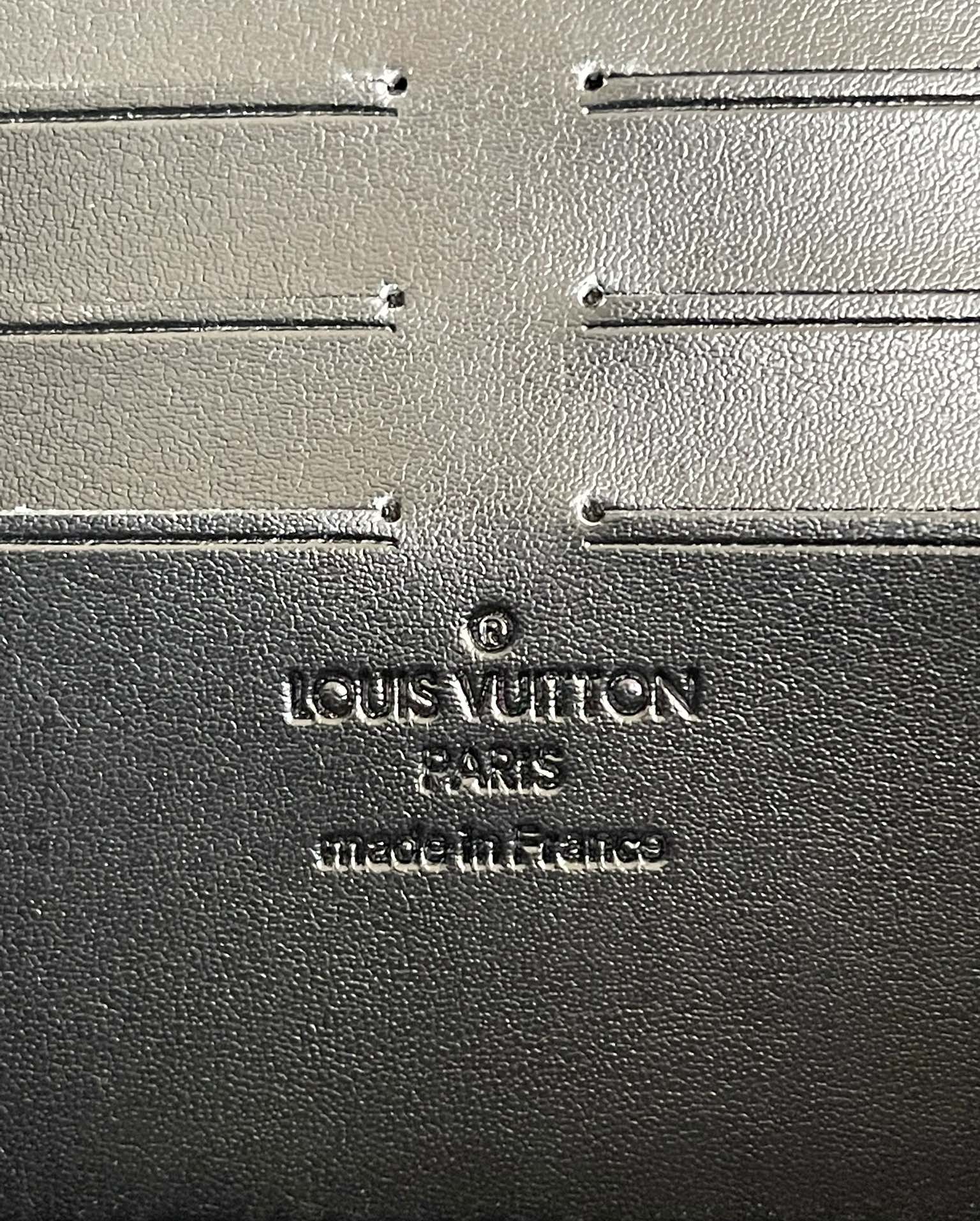 Louis Vuitton LV Zippy Wallet Trunk M80558