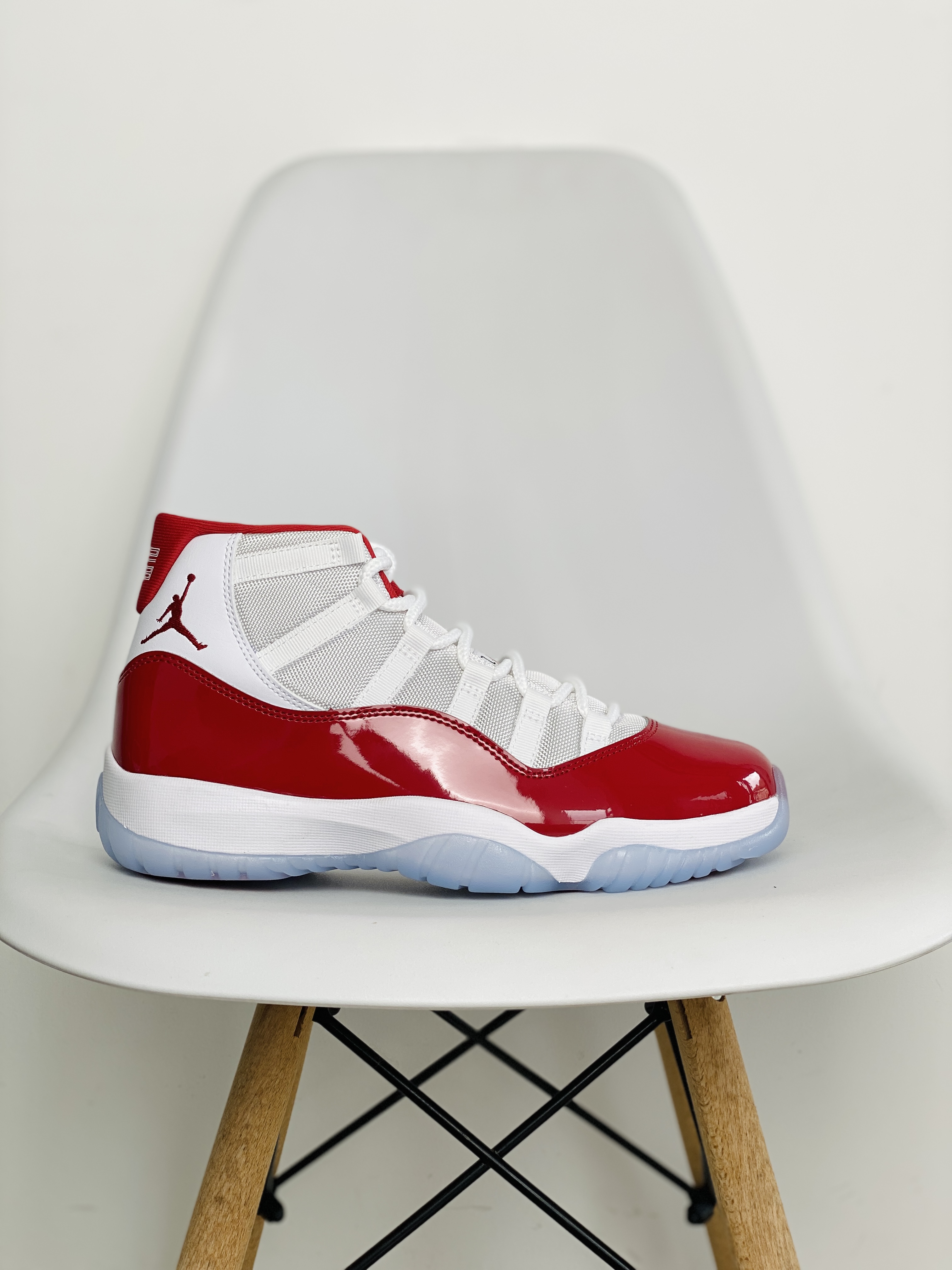 Air Jordan 11 AJ11 Cherry 白红 高筒 碳板 全掌气垫 篮球鞋 球鞋 男鞋 休闲鞋 CT8012-116