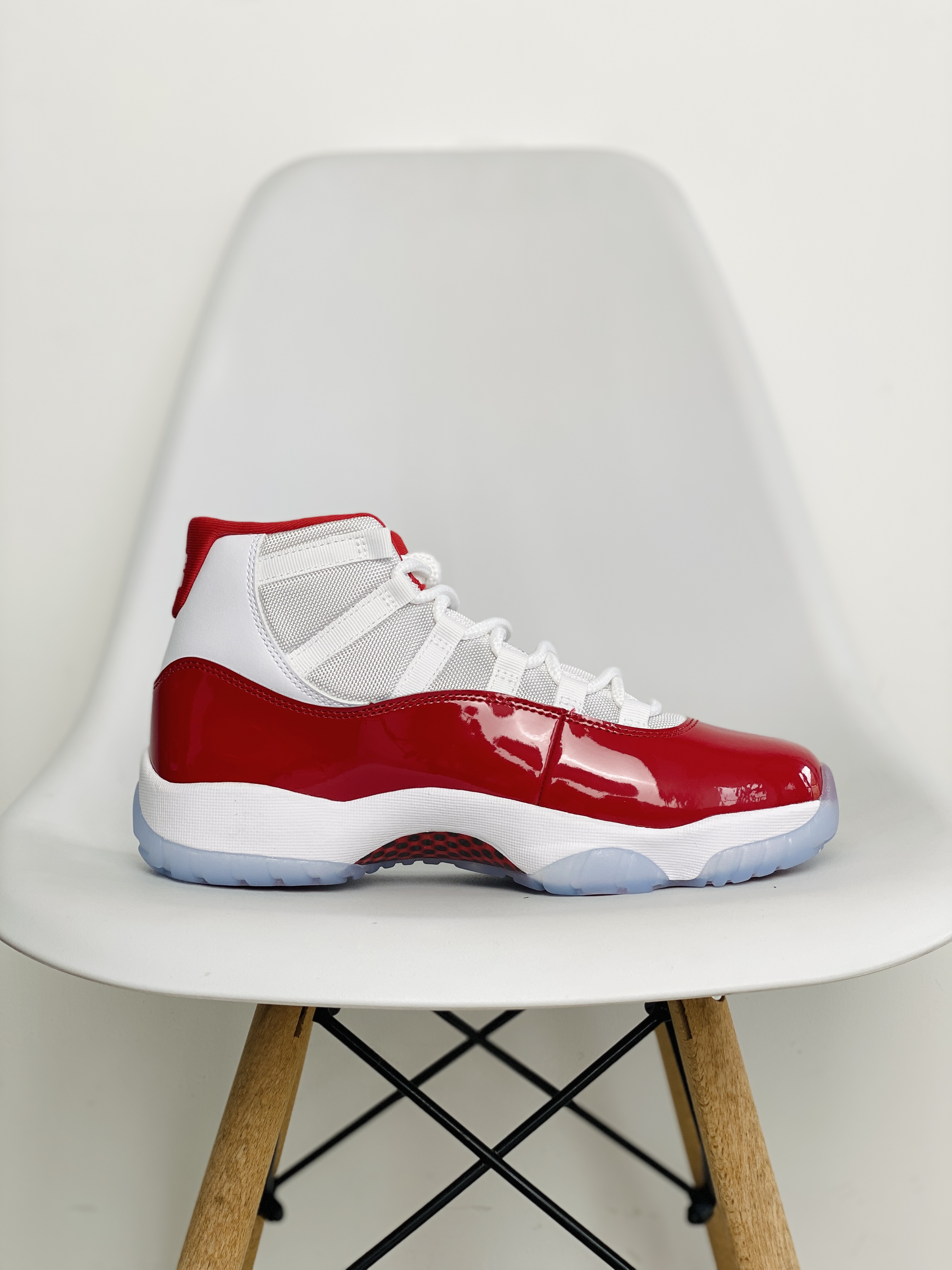 Air Jordan 11 AJ11 Cherry 白红 高筒 碳板 全掌气垫 篮球鞋 球鞋 男鞋 休闲鞋 CT8012-116