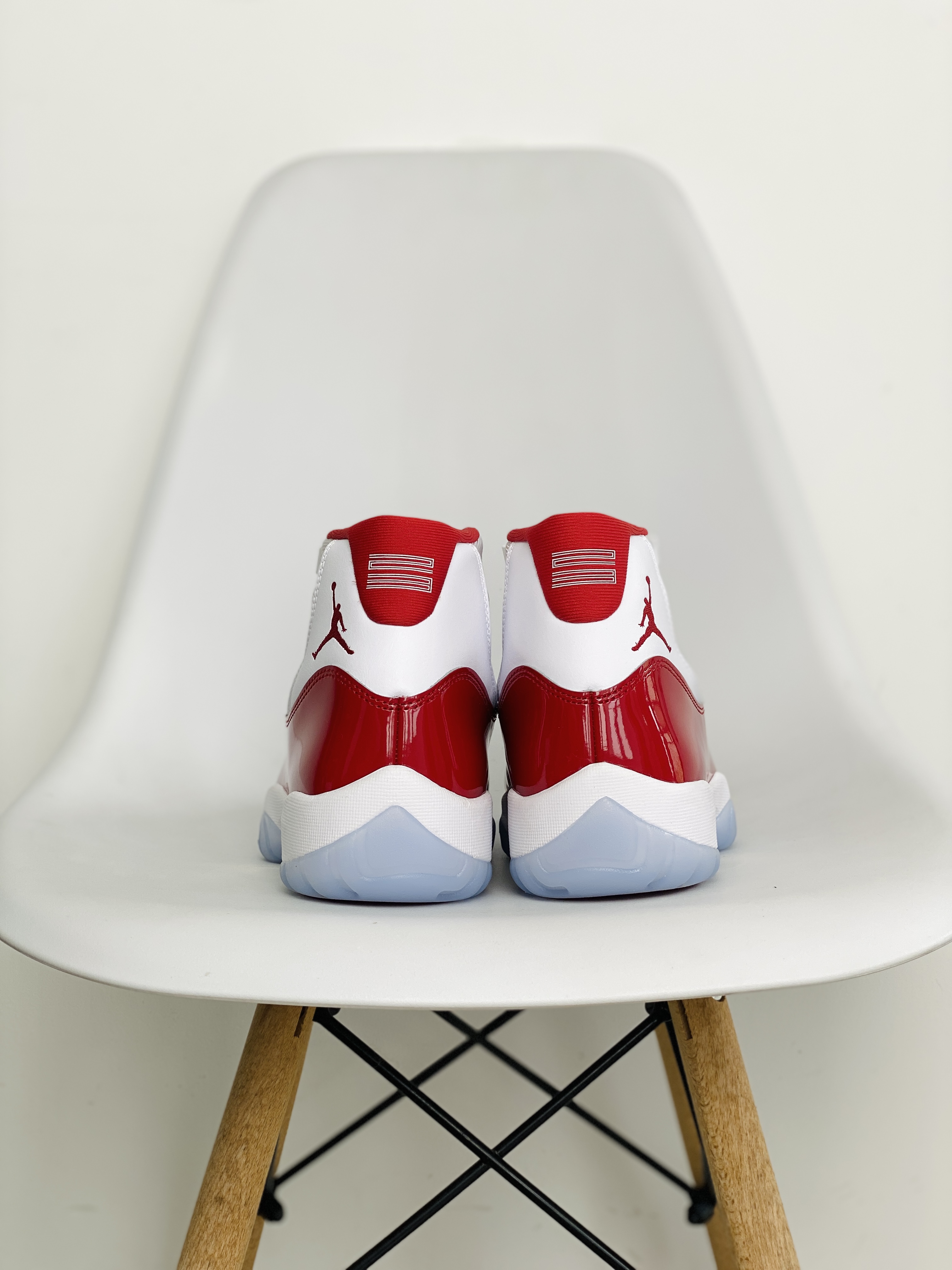 Air Jordan 11 AJ11 Cherry 白红 高筒 碳板 全掌气垫 篮球鞋 球鞋 男鞋 休闲鞋 CT8012-116