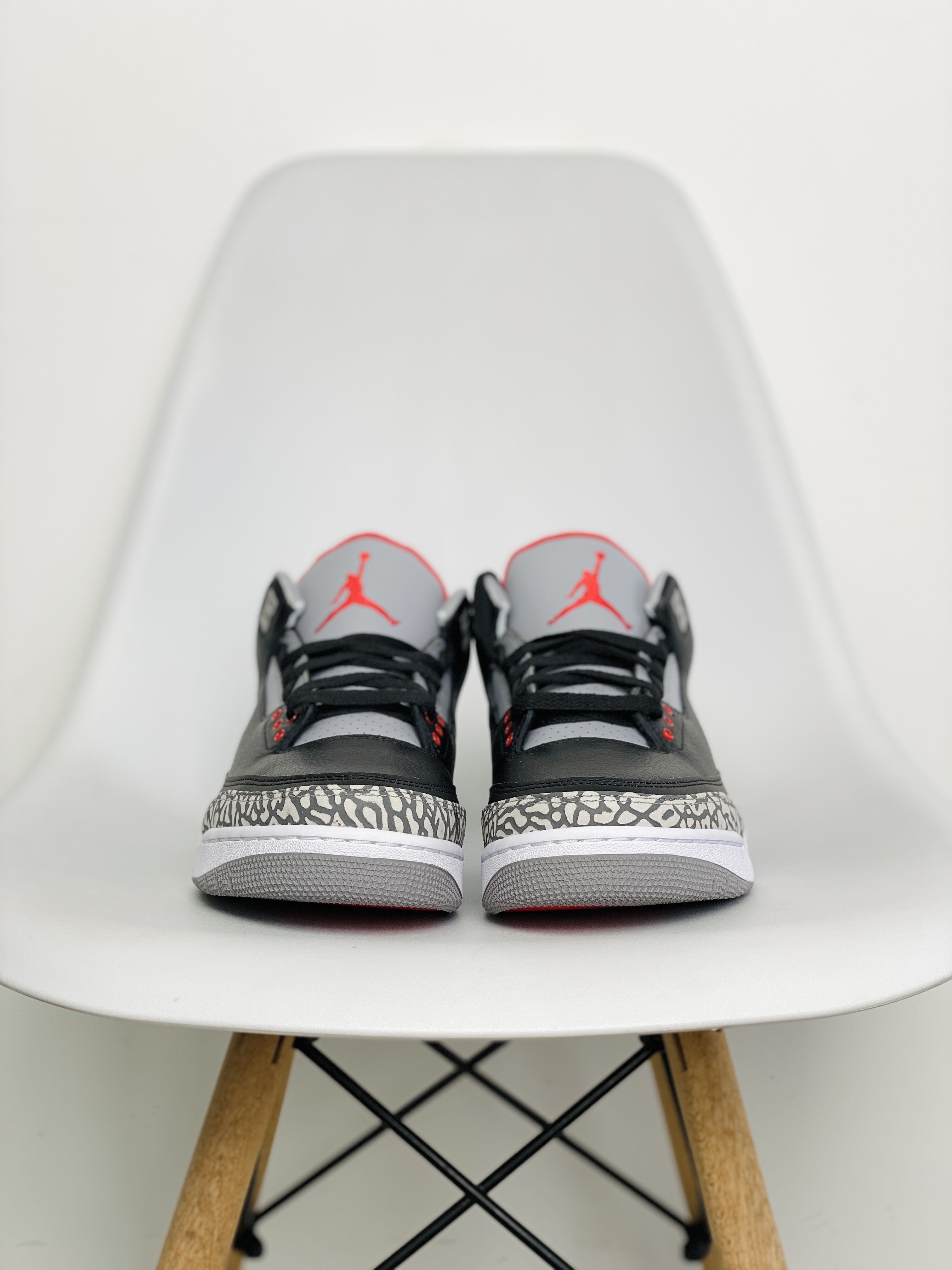 Air Jordan 3 Retro Black Cement 2018 黑水泥 AJ 3低筒 休闲鞋 篮球鞋 板鞋 男鞋 854262-0