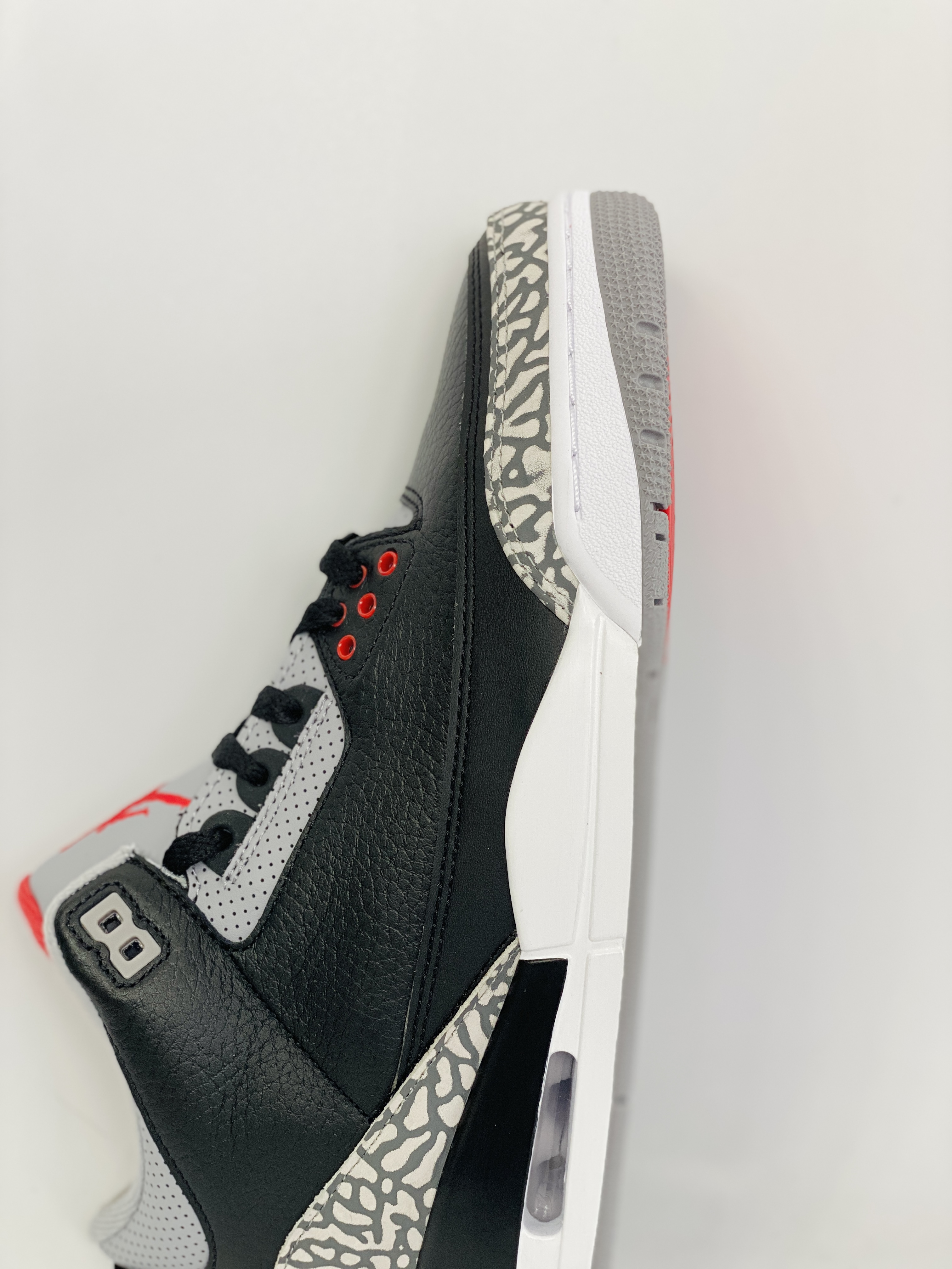Air Jordan 3 Retro Black Cement 2018 黑水泥 AJ 3低筒 休闲鞋 篮球鞋 板鞋 男鞋 854262-0