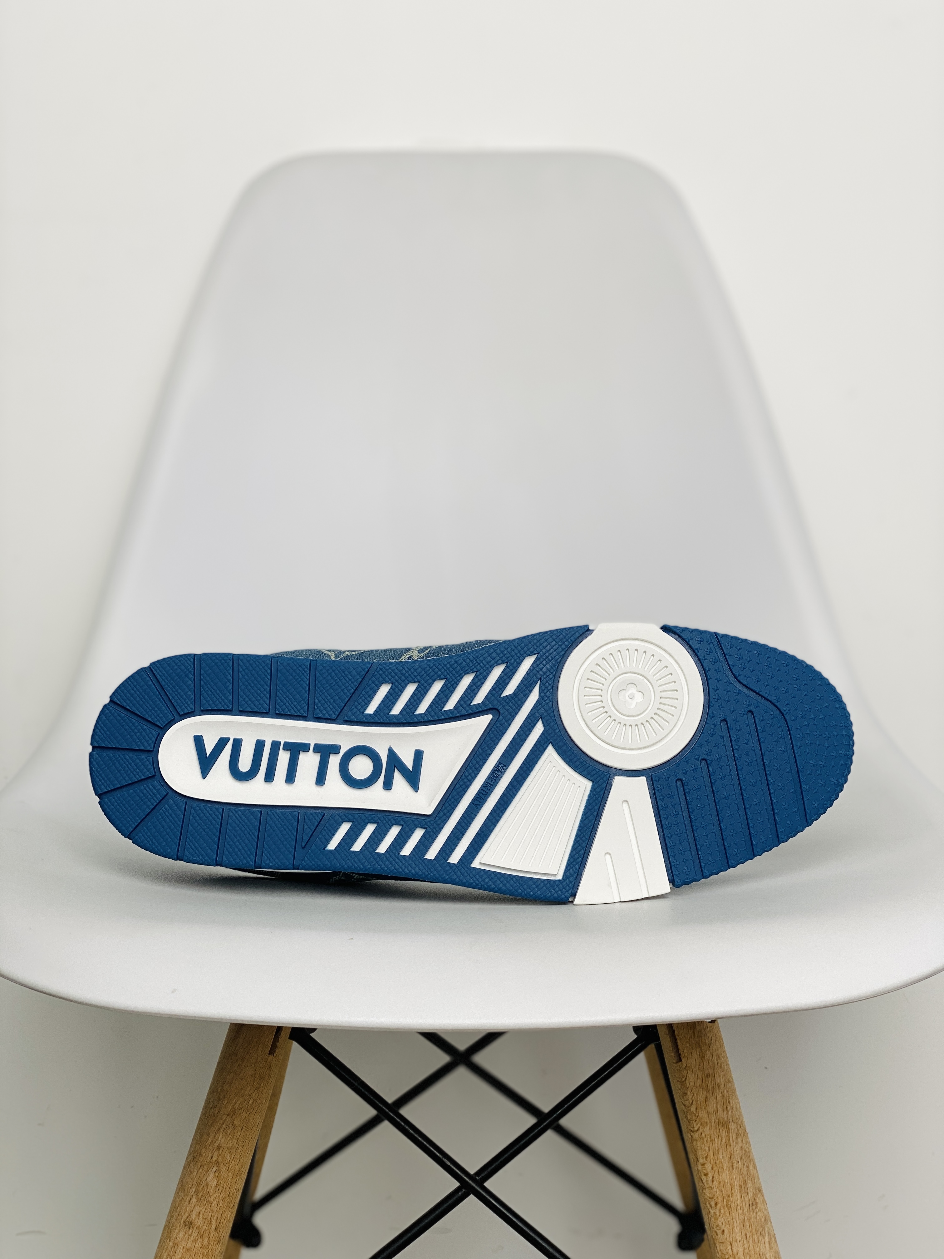 Louis Vuittonx NK Air Force 1 联名款 空军一号低帮休闲运动板鞋Air Force 1 联名款 空军一号 低筒 