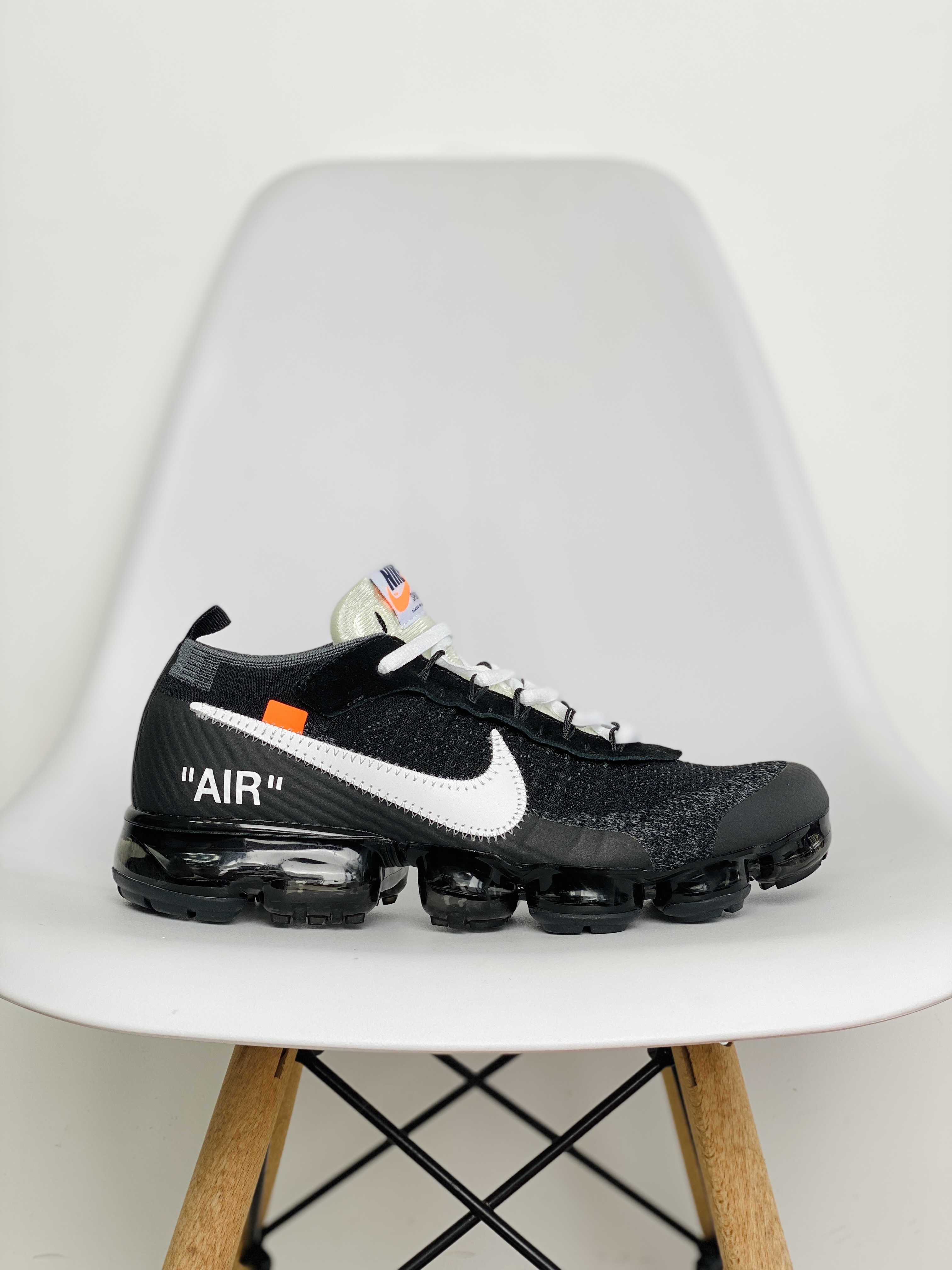 off-White Air VaporMax Vigil The Ten 联名 黑白 全掌气垫 休闲鞋 板鞋 运动鞋 男鞋女鞋 AA3831