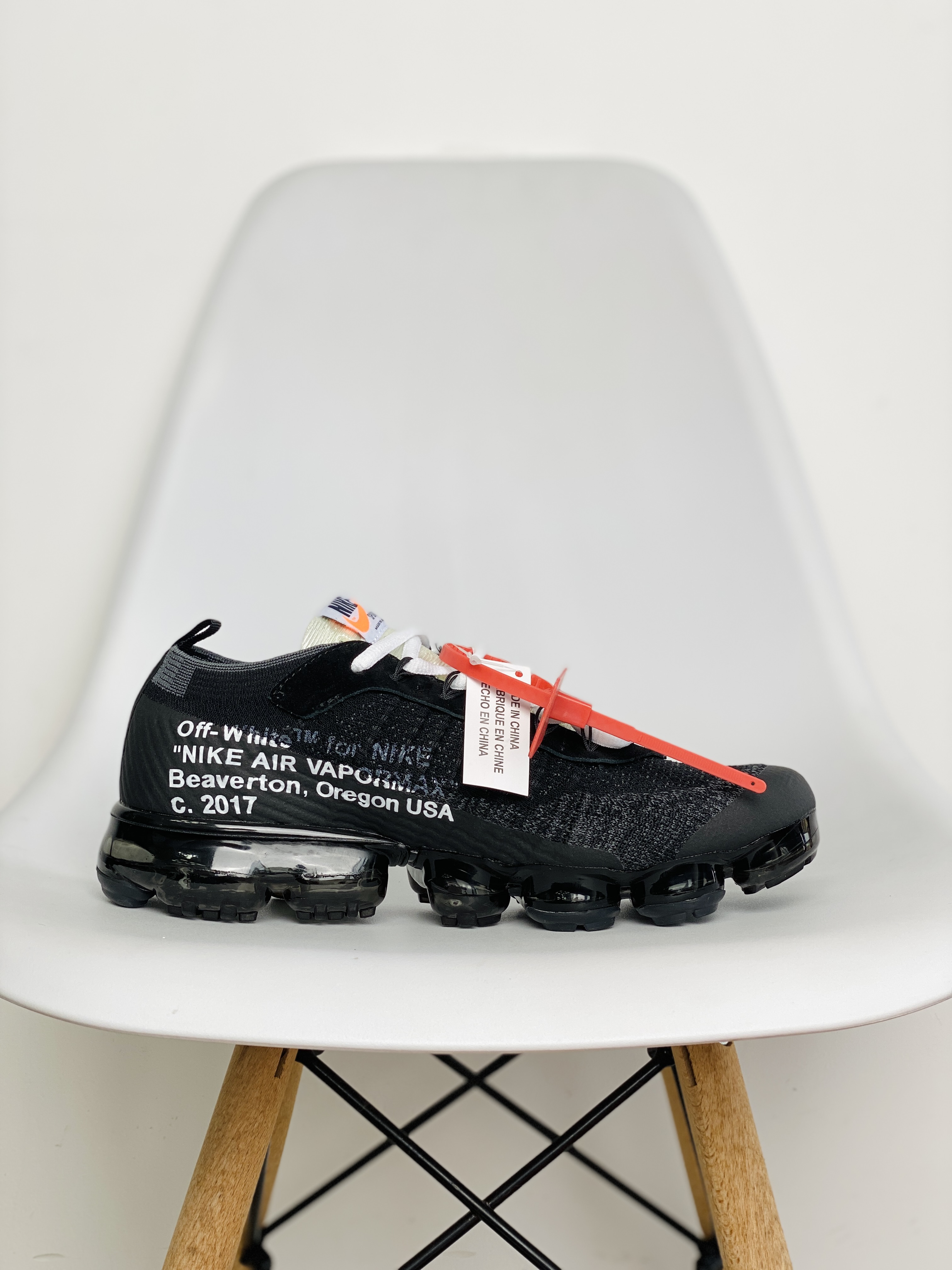 off-White Air VaporMax Vigil The Ten 联名 黑白 全掌气垫 休闲鞋 板鞋 运动鞋 男鞋女鞋 AA3831
