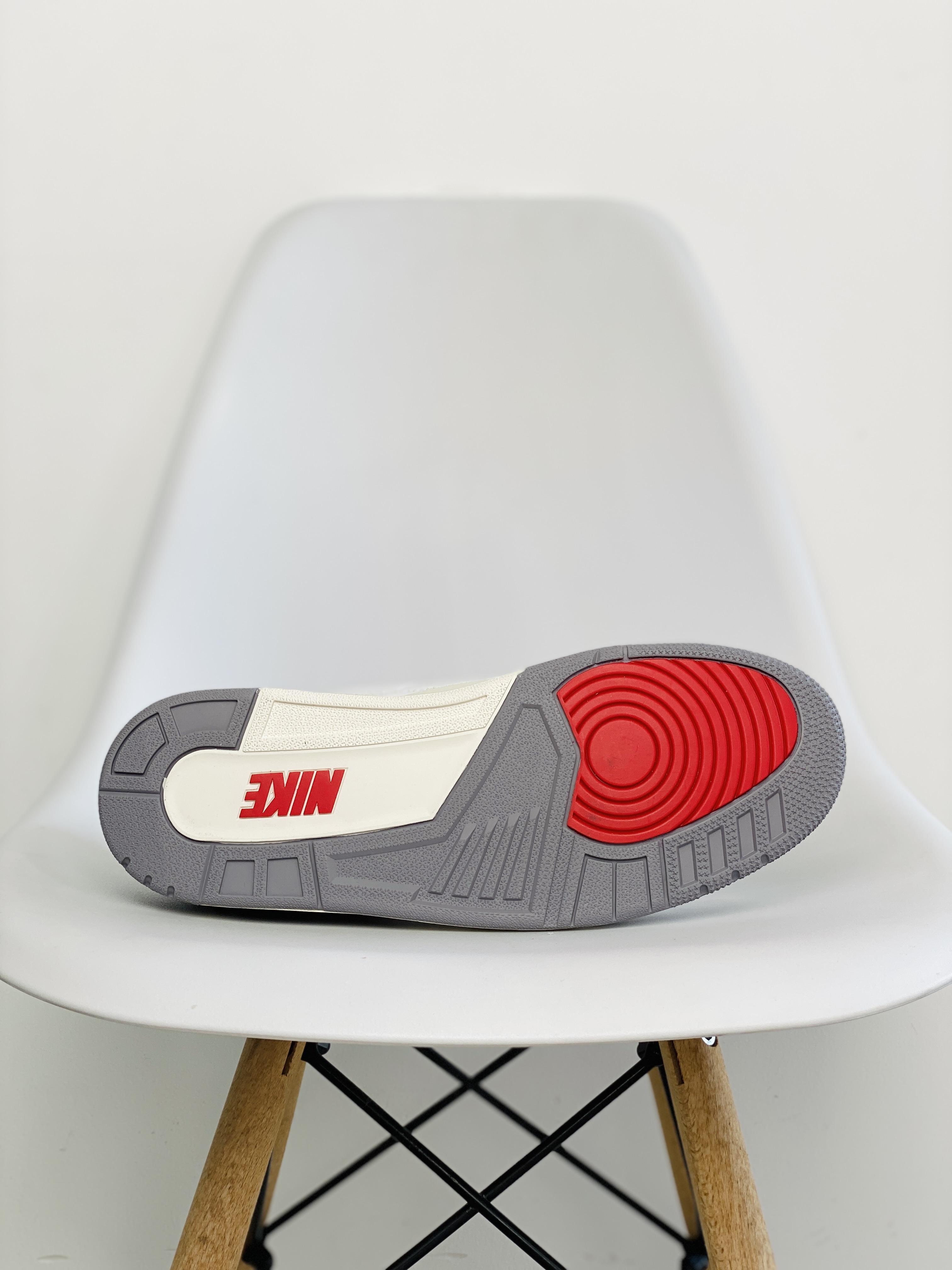 Air Jordan 3 White Cement Reimagined AJ3 复古白水泥 低筒 休闲鞋 篮球鞋 板鞋 男鞋 DN9707