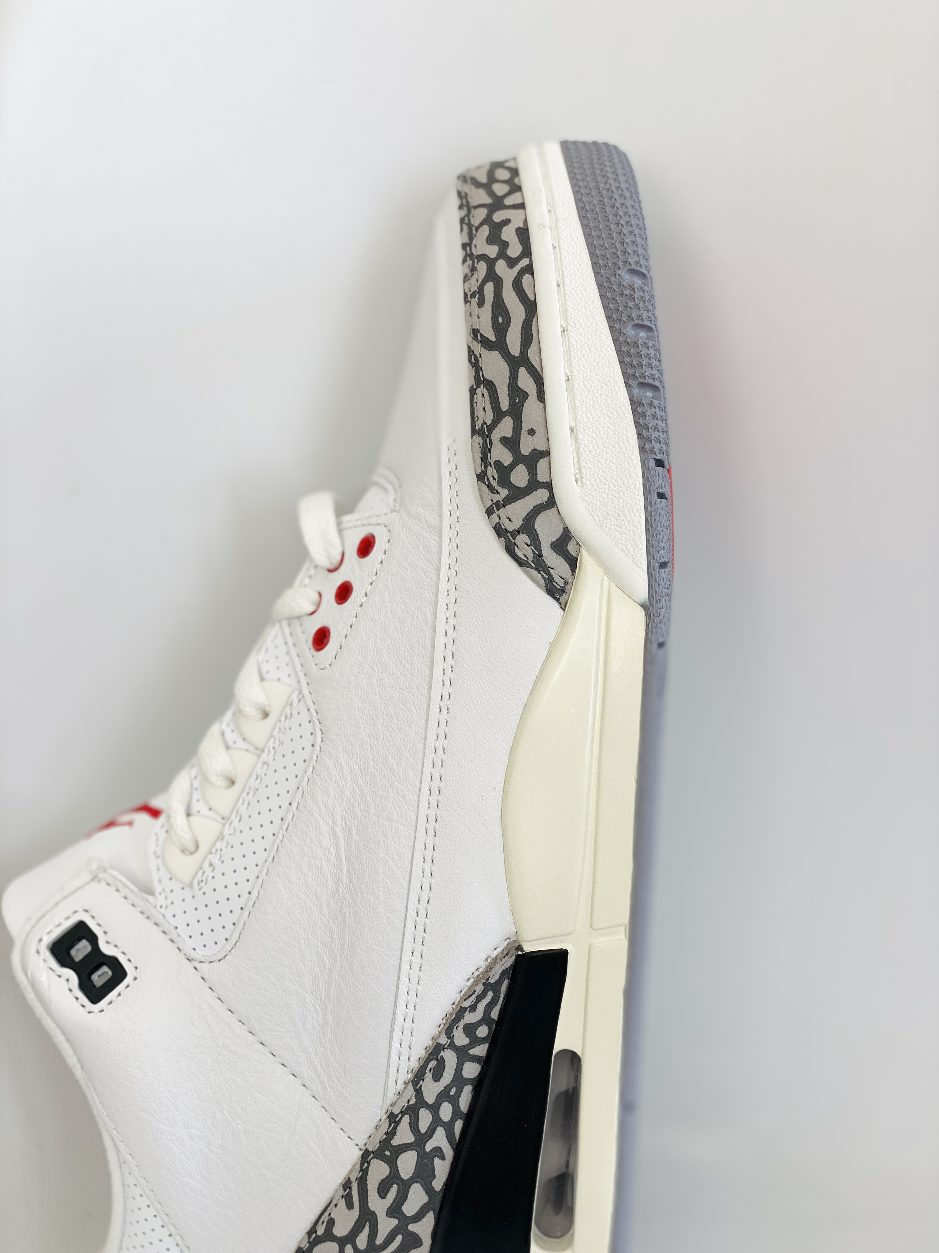 Air Jordan 3 White Cement Reimagined AJ3 复古白水泥 低筒 休闲鞋 篮球鞋 板鞋 男鞋 DN9707