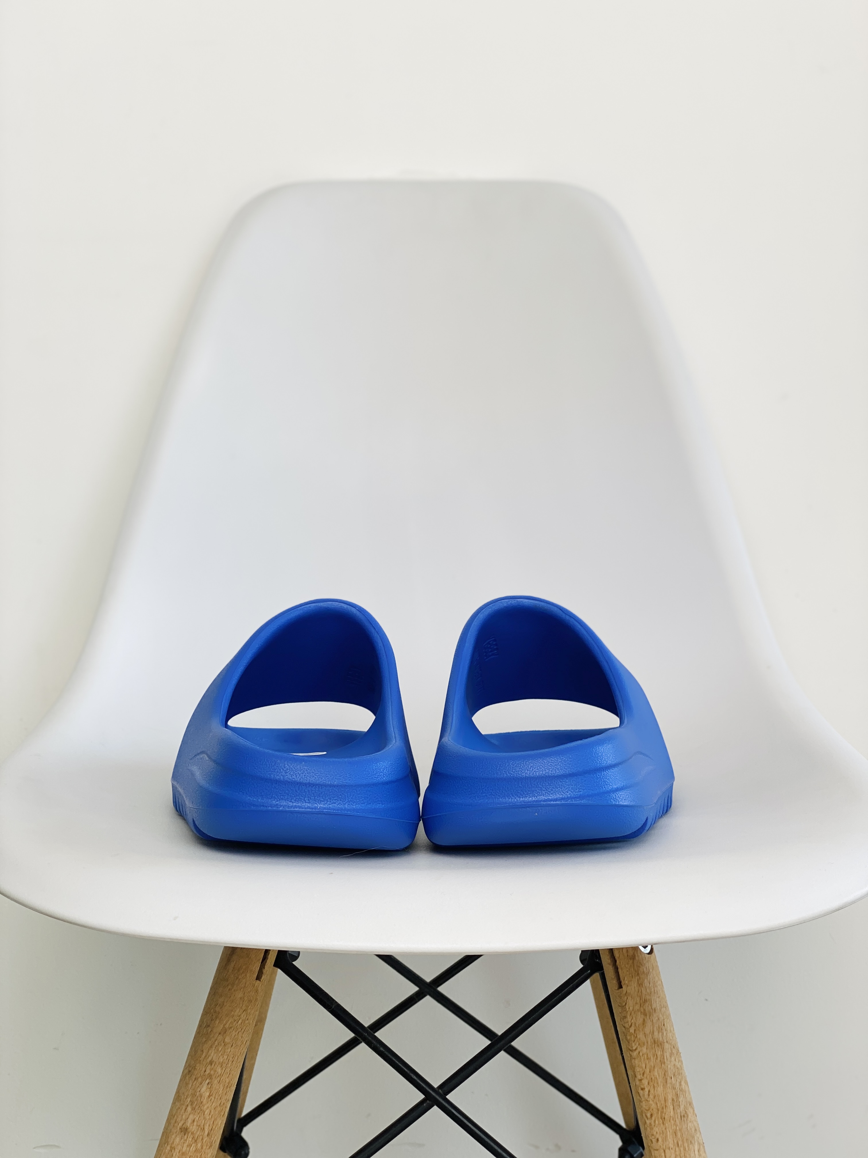originals Yeezy Slide Azure 克莱因蓝 室外 室内拖鞋 沙滩鞋 男鞋 女鞋 ID4133