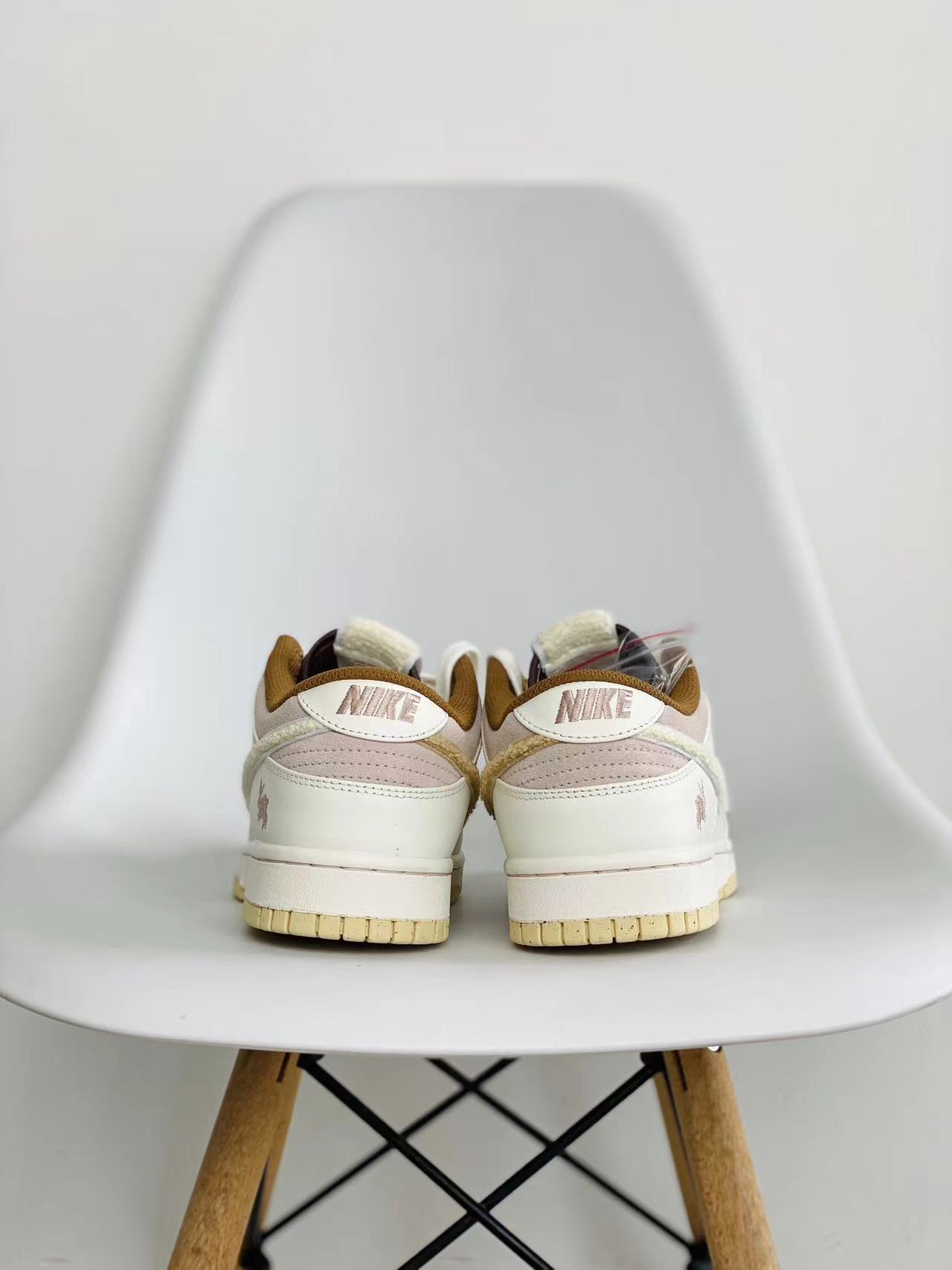 dunk Low Year of the rannit 广州 兔年 米白粽 低筒 复古板鞋 休闲鞋 男鞋 女鞋 FD4203-211