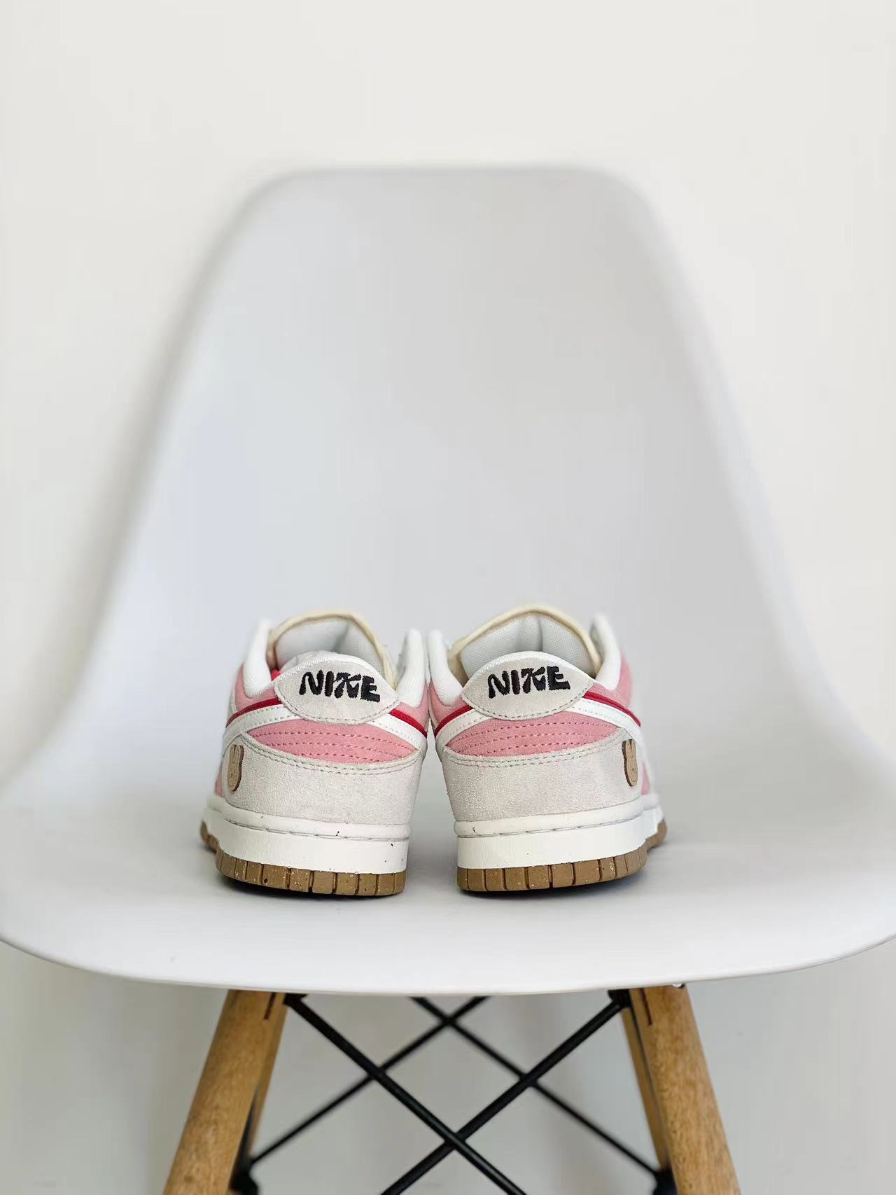Nike Dunk Low SE 85 蒸汽木偶 CNY 限定双钩 兔年 饼干 粉白 低筒 复古板鞋 休闲鞋 男鞋 女鞋 DO9457-100