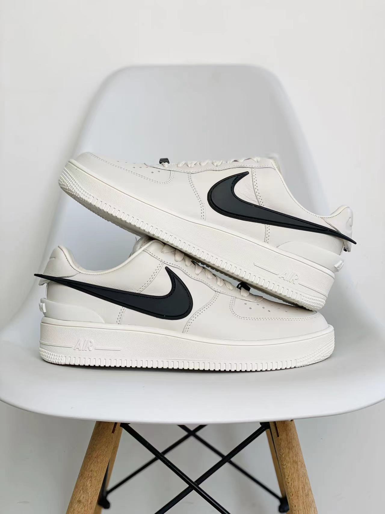 新版 AMBUSH x Nike Air Force 1 Low 黑白色 低筒 休闲鞋 板鞋 男鞋 女鞋 DV3464-002
