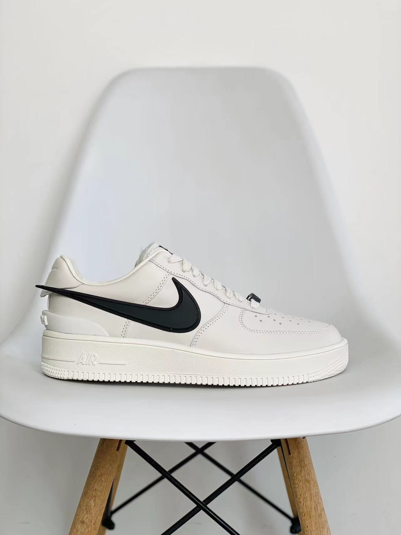 新版 AMBUSH x Nike Air Force 1 Low 黑白色 低筒 休闲鞋 板鞋 男鞋 女鞋 DV3464-002