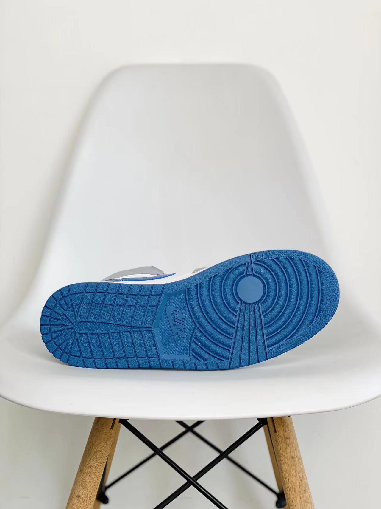 Air Jordan 1 Mid AJ1 True Blue 灰白蓝 中筒 篮球鞋 运动鞋 休闲鞋 男鞋 DQ8426-014