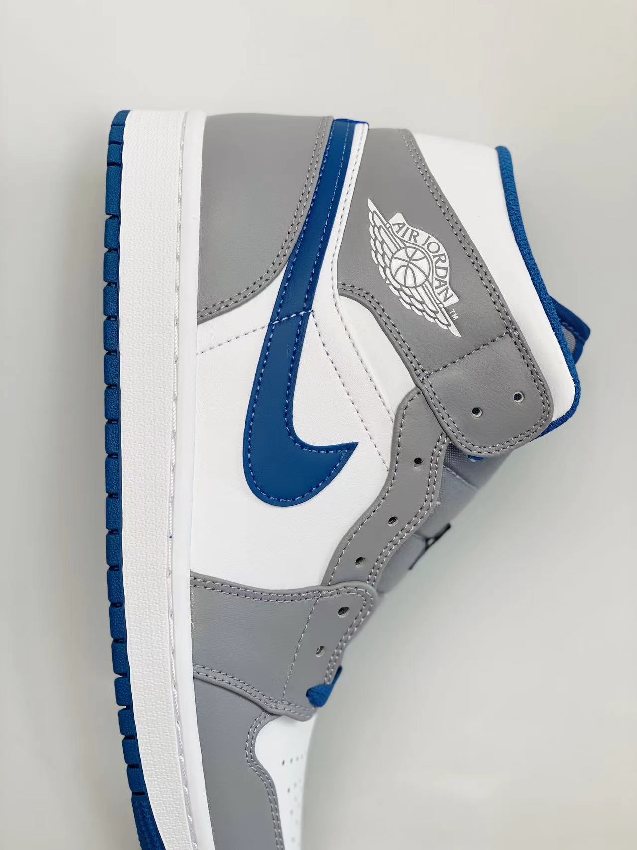 Air Jordan 1 Mid AJ1 True Blue 灰白蓝 中筒 篮球鞋 运动鞋 休闲鞋 男鞋 DQ8426-014