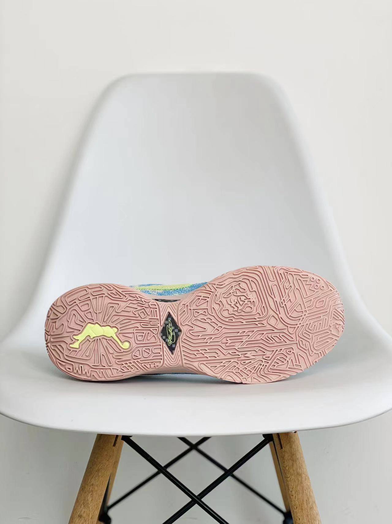 Nike LeBron 20 All-Star 詹姆斯 20 蓝米色 低筒 前TURBO 后掌ZOOM  双气垫  篮球鞋 实战鞋 运动鞋 球鞋 男鞋 DV1191-400