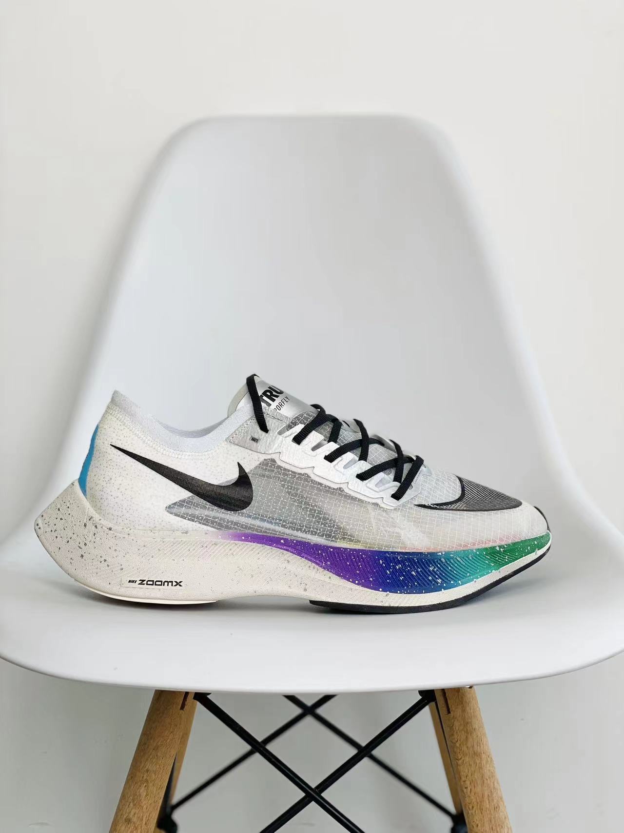 zoomX Vaporfly Next%  Be True 彩虹 低筒 减震防滑 运动鞋 跑步鞋 男鞋 女鞋 AO4568-101